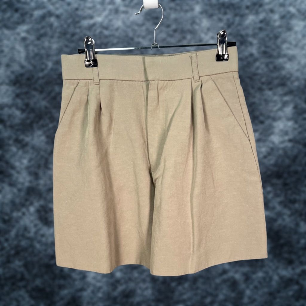 Zara Zara Beige Pleated High-Waisted Chino Shorts Bermuda XS Womens Cotton Viscose Front Pleated 4in Inseam Size 26" / US 2 / IT 38 - 1 Thumbnail