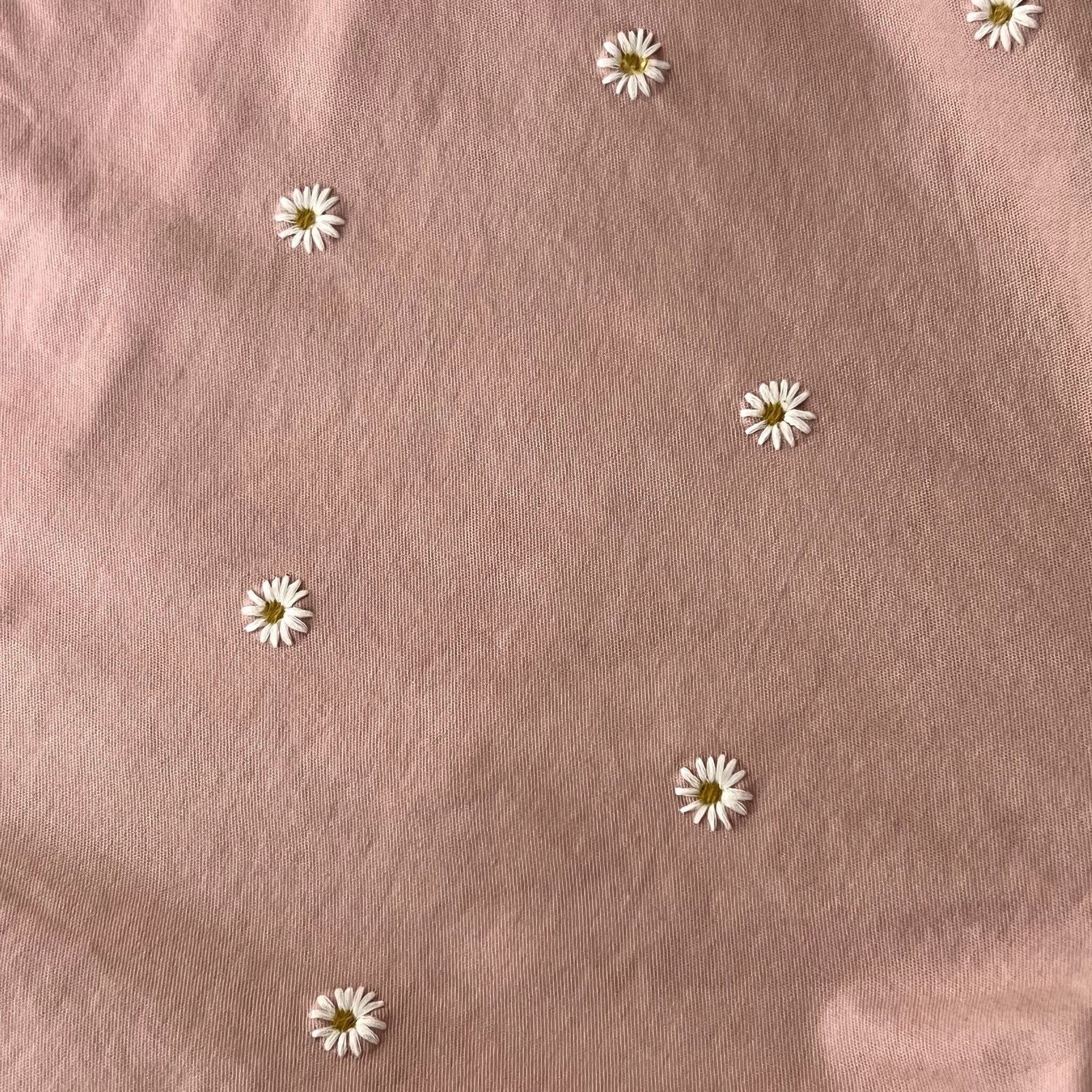Old Navy Old Navy Everyday Short Pink Flower Shorts Size 34" / US 12 / IT 48 - 3 Thumbnail