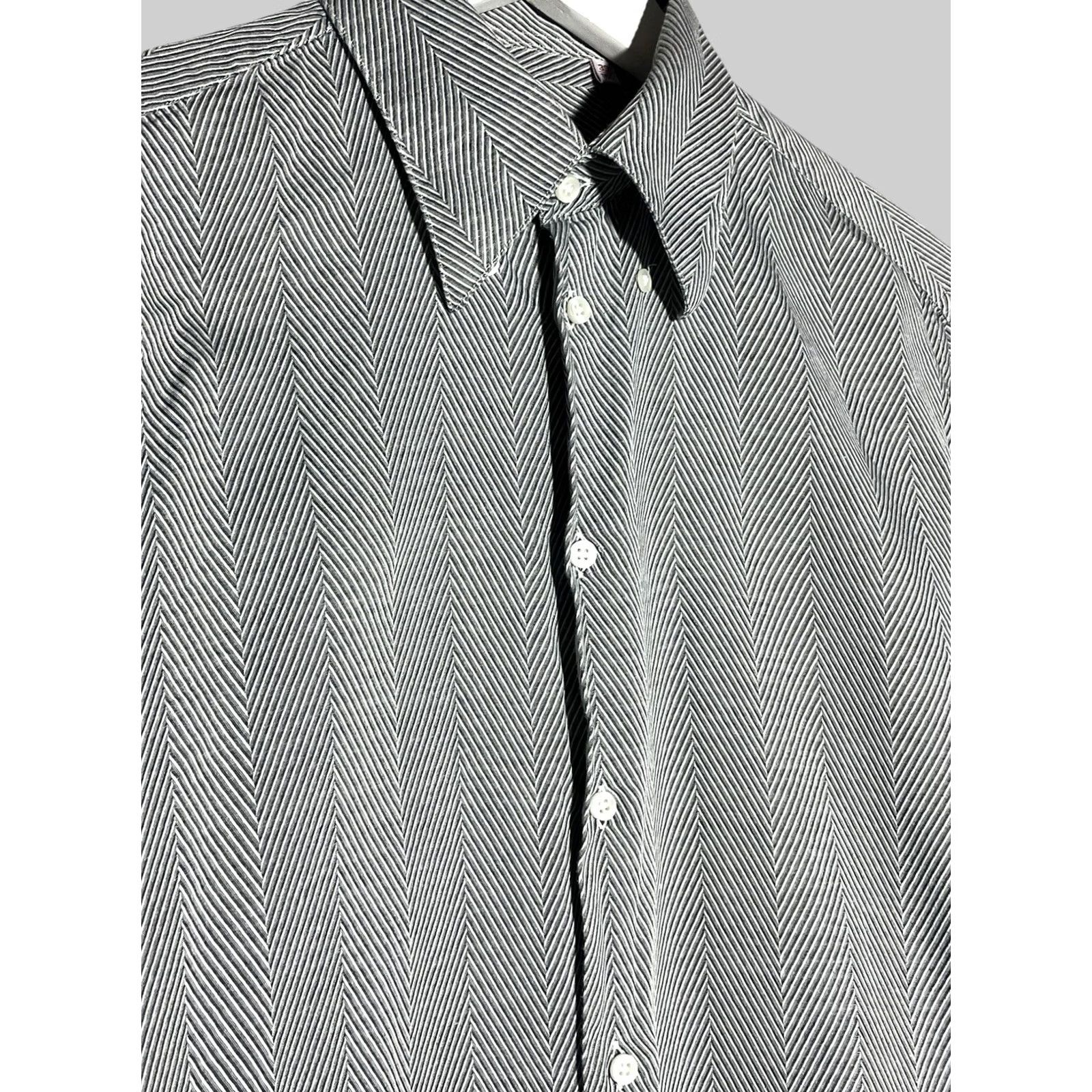 Versace VINTAGE Versace Shirt Men’s Herringbone Black White Classic Collared Long Sleeve 39/15.5 Cotton Button in White Size US XXS / EU 40 - 6 Thumbnail