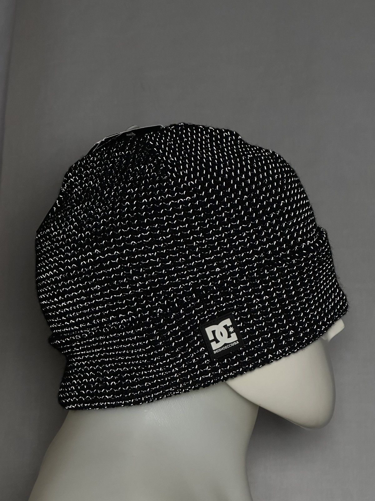DC DC Sight Beanie, a cuffed knit hat. Size ONE SIZE - 19 Thumbnail