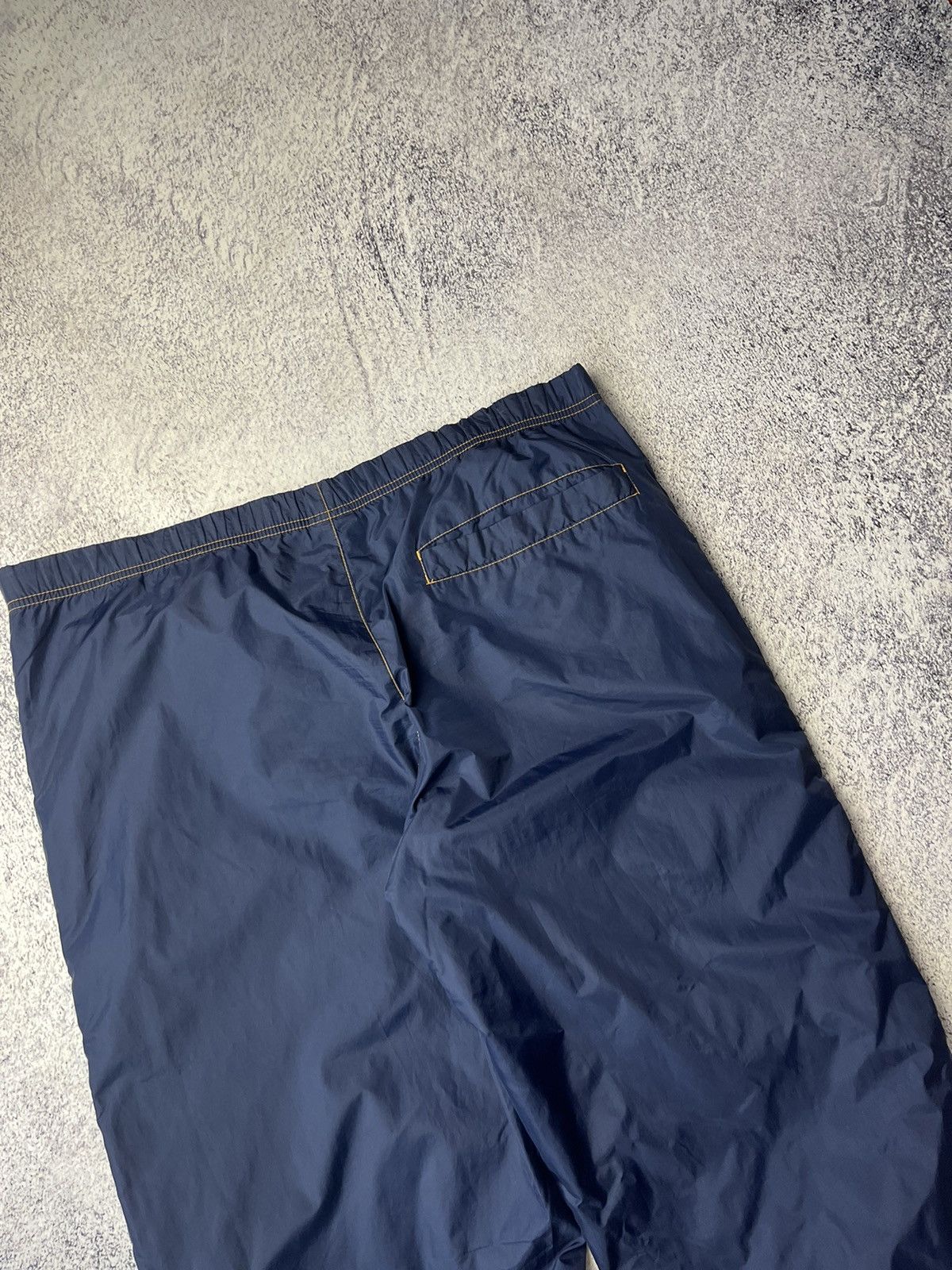 Nike Vintage Nike Nylon Track Pants Small Swoosh Logo Sz L Size US 36 / EU 52 - 17 Thumbnail