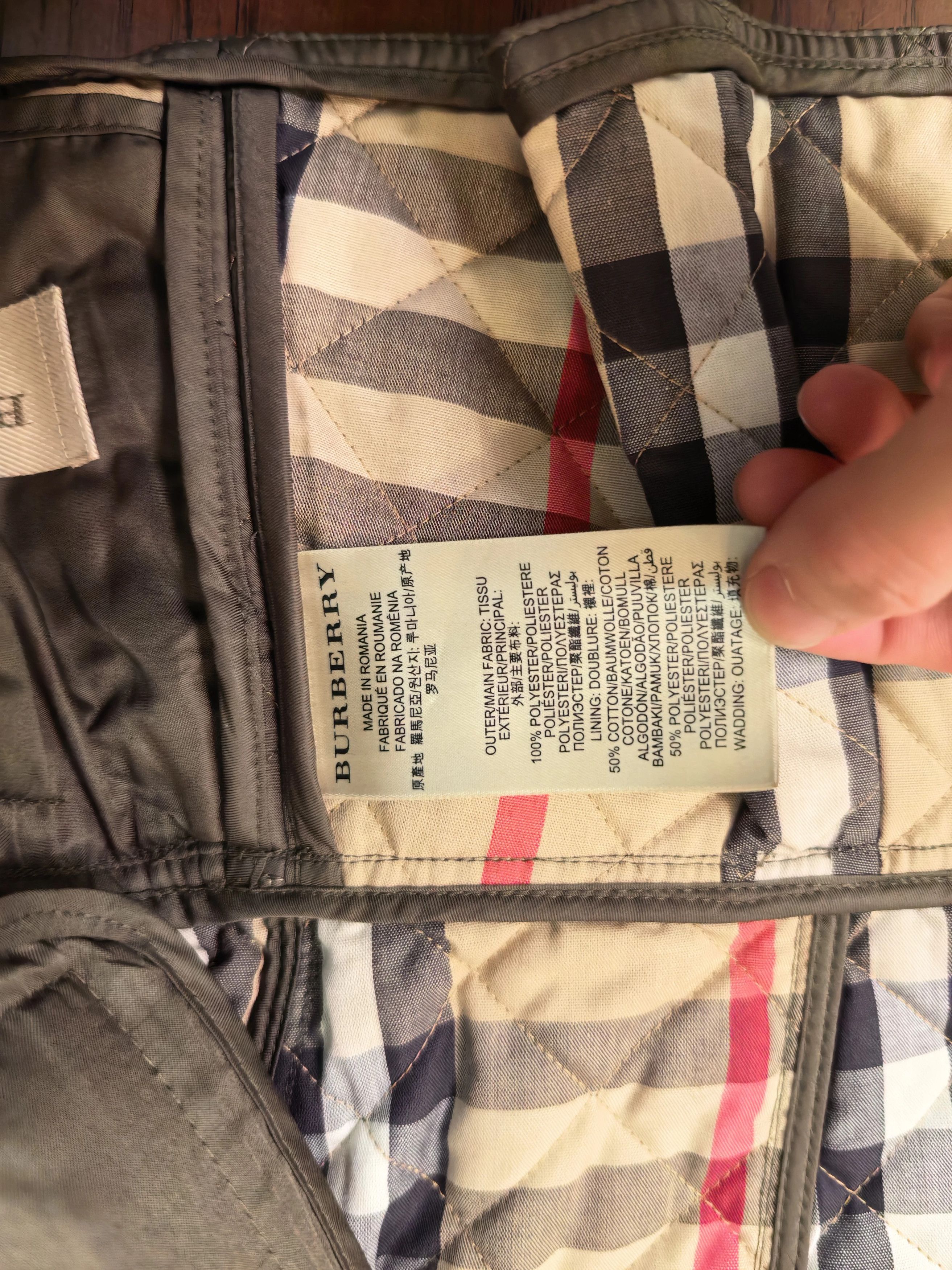 Burberry Burberry Quilted Jacket Like New S Size S / US 4 / IT 40 - 4 Thumbnail