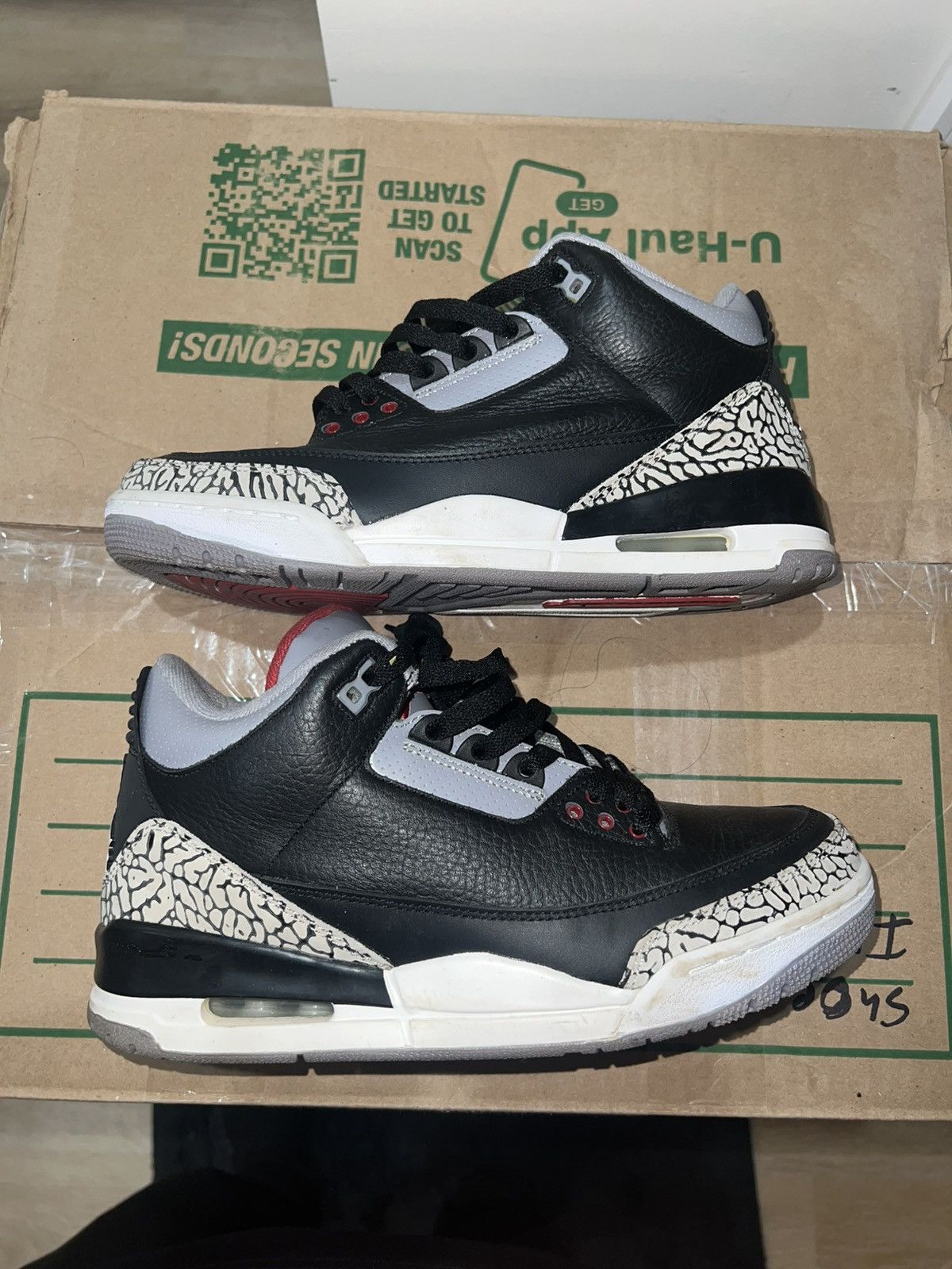 Jordan Brand Air Jordan 3 Retro Black Cement – Size 9 Size US 9 / EU 42 - 3 Thumbnail