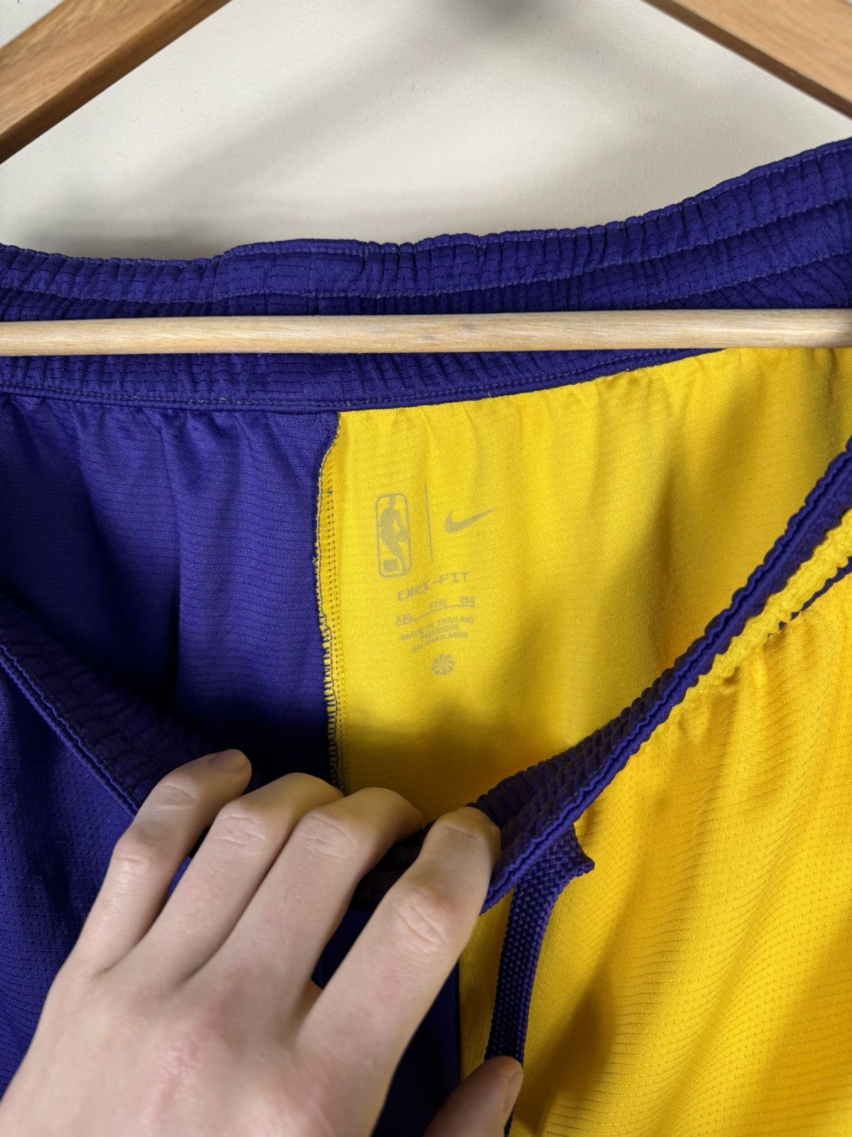 NBA × Nike Nike Lakers NBA y2k Basketball Shorts Size US 38 / EU 54 - 5 Thumbnail