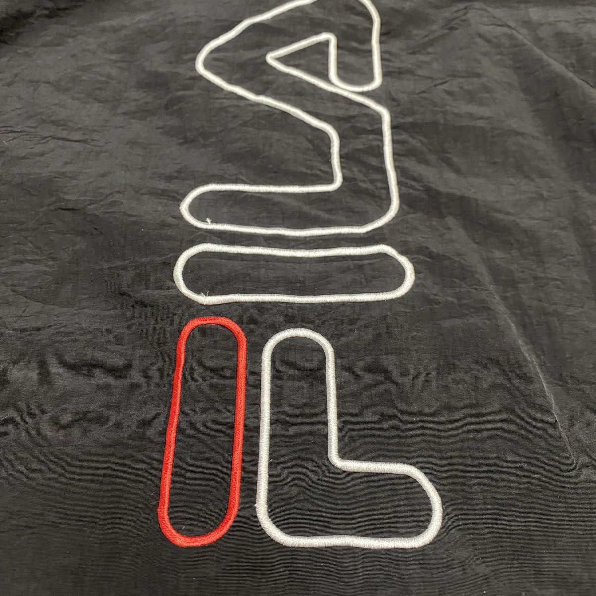 Fila × Vintage FILA VINTAGE EMBROIDERY BIG BACK LOGO WINDBEAKER Size US M / EU 48-50 / 2 - 9 Thumbnail