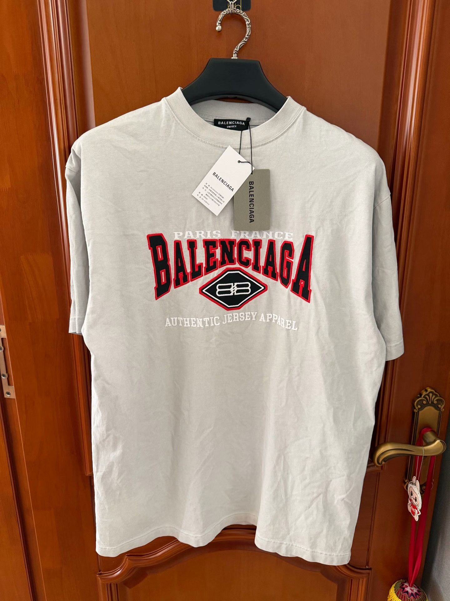 Balenciaga Balenciaga T-Shirt XXS Women Size XXS / US 00 / IT 34 - 1 Thumbnail