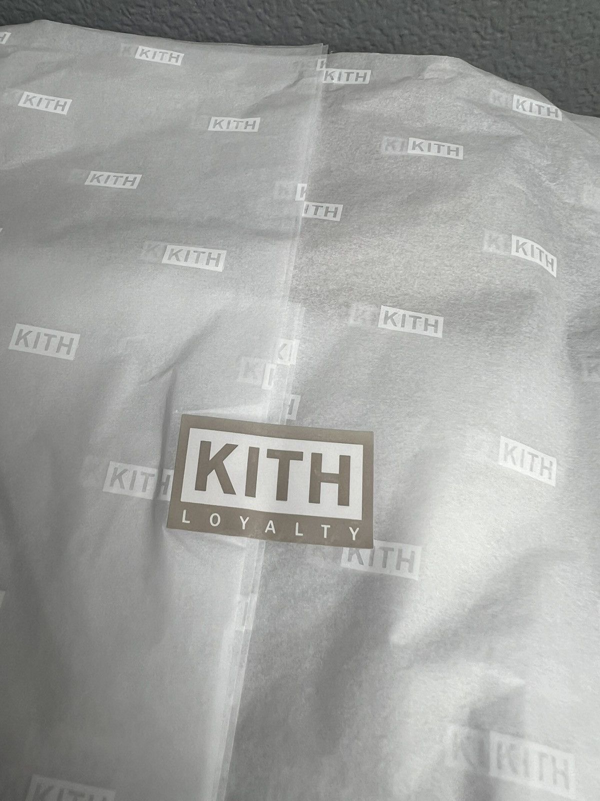 Kith Kith Loyalty Molecule Classic Box LogoTee Tshirt Small Size US S / EU 44-46 / 1 - 11 Thumbnail