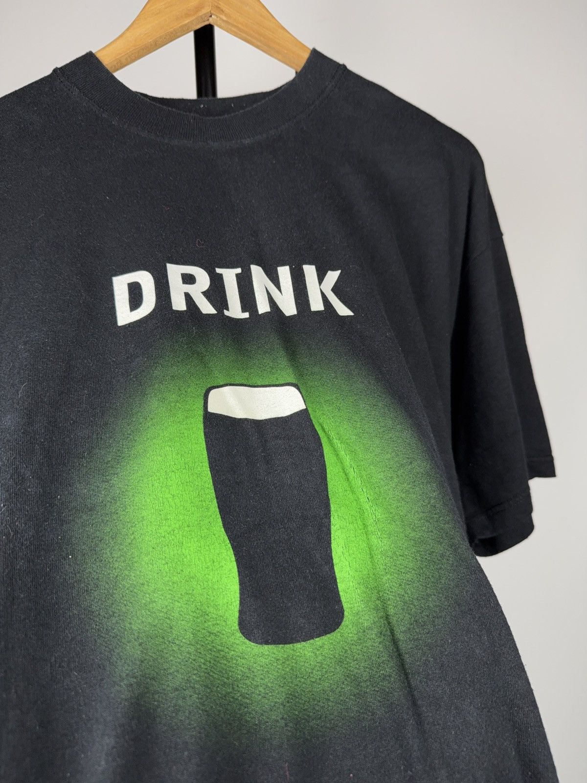Vintage 90s Guinness St. Patrick’s Day Drink Pint Graphic T-Shirt Size US XL / EU 56 / 4 - 4 Thumbnail