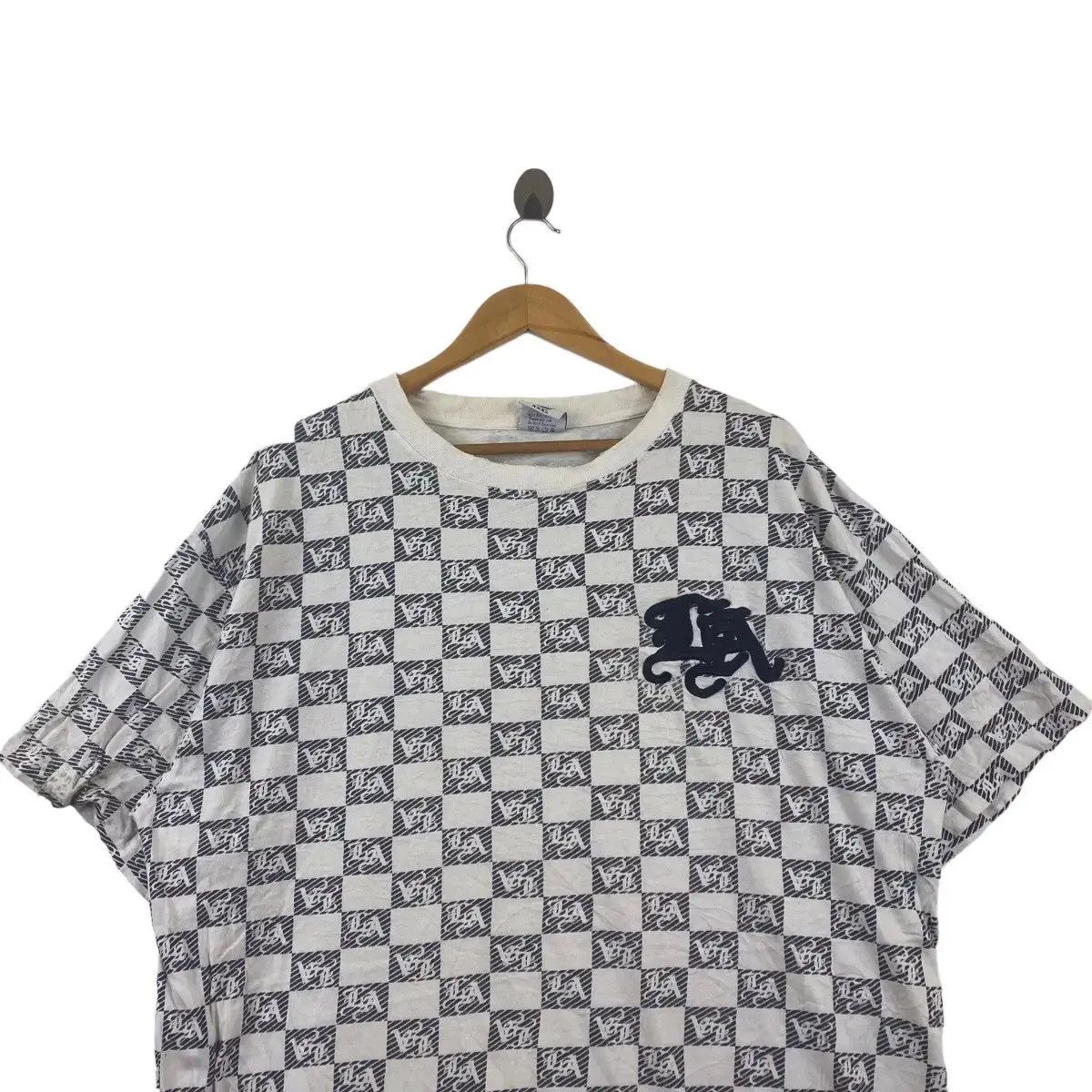 Other LOS ANGELES SKATEBOARD Old English Text Monogram Tee Shirt Size US XXL / EU 58 / 5 - 3 Thumbnail