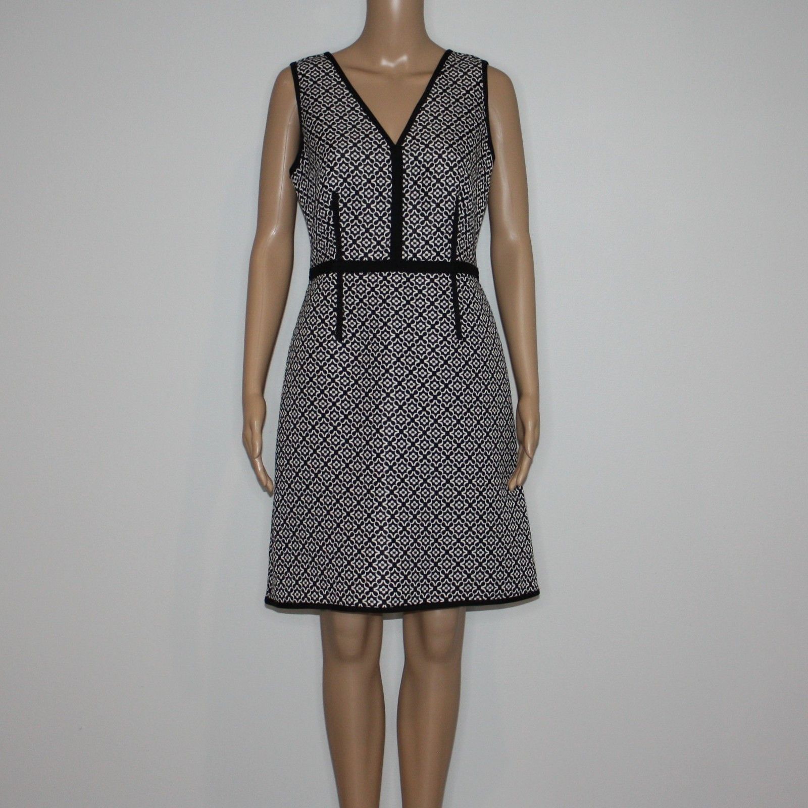 Other Max Studio Sleeveless with Jacquard Detail A-Line Dress NWT Size M / US 6-8 / IT 42-44 - 1 Thumbnail