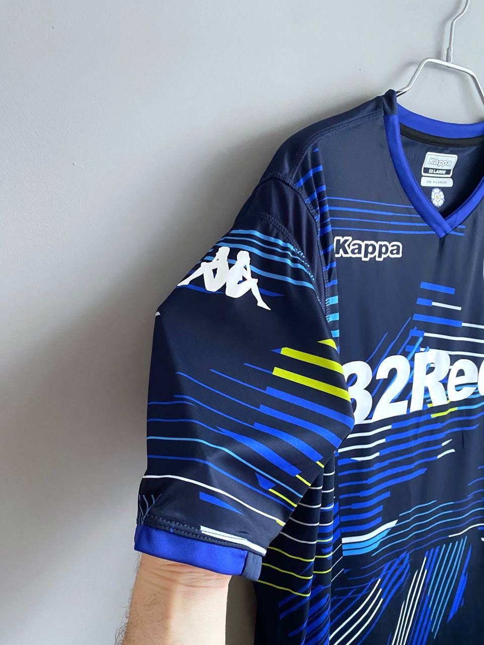 Kappa Leeds United 2018/19 Away Football Soccer Jersey, Size XL Size US XL / EU 56 / 4 - 8 Thumbnail