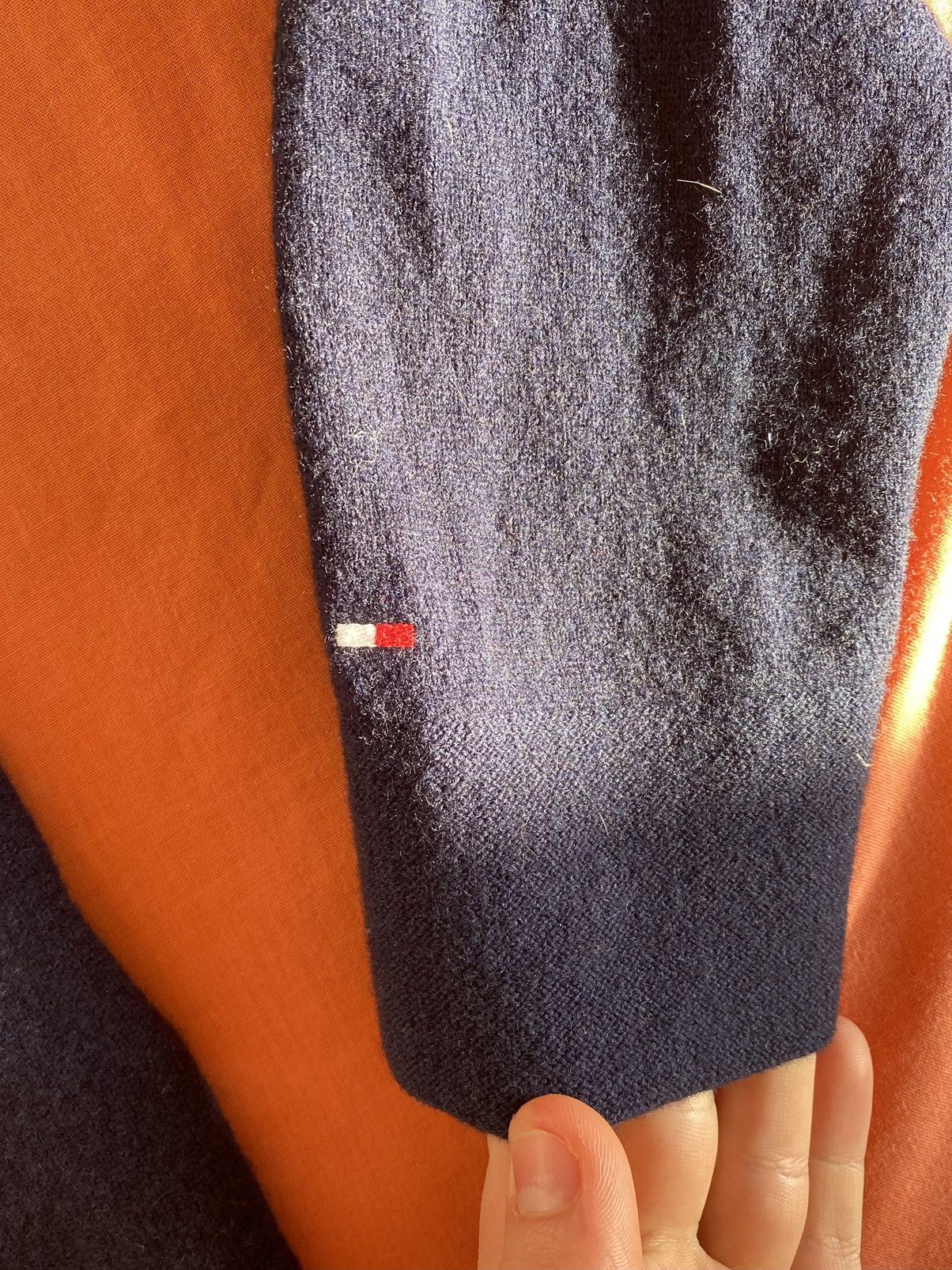 Tommy Hilfiger Vintage Tommy Hilfiger H Sweater Crew Neck Blue Knit Size L Size US L / EU 52-54 / 3 - 7 Thumbnail
