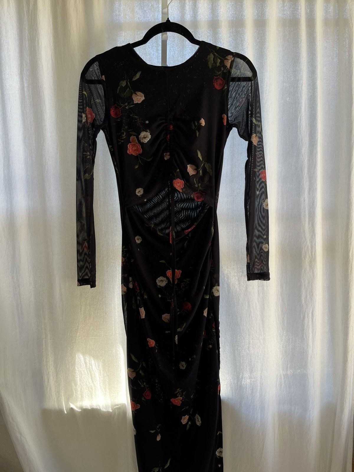 Allsaints AllSaints Black Sheer Floral Ruched Midi Dress XS Size XS / US 0-2 / IT 36-38 - 2 Thumbnail