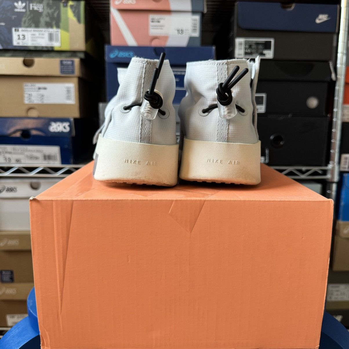 Fear of God × Nike Nike x Fear of God Moc “Pure Platinum” Men’s Size 12 Size US 12 / EU 45 - 2 Thumbnail