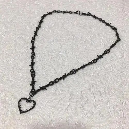 Jewelry Heart Charm Chocker Necklace in Silver, Men's