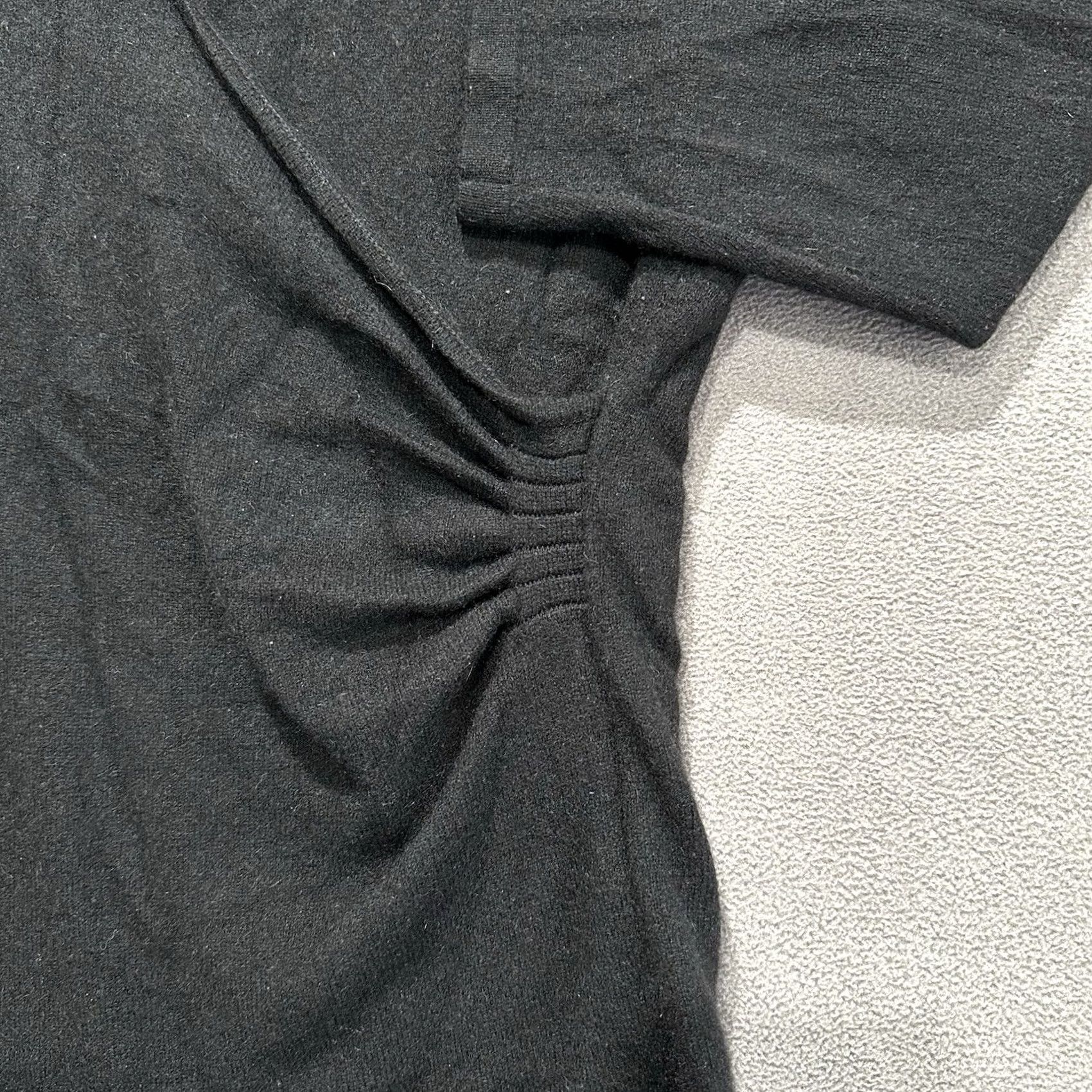 Ann Taylor Ann Taylor Sweater Womens Large Black 100% Cashmere V-Neck 3/4 Sleeve Pullover Knit Casual Size L / US 10 / IT 46 - 3 Thumbnail