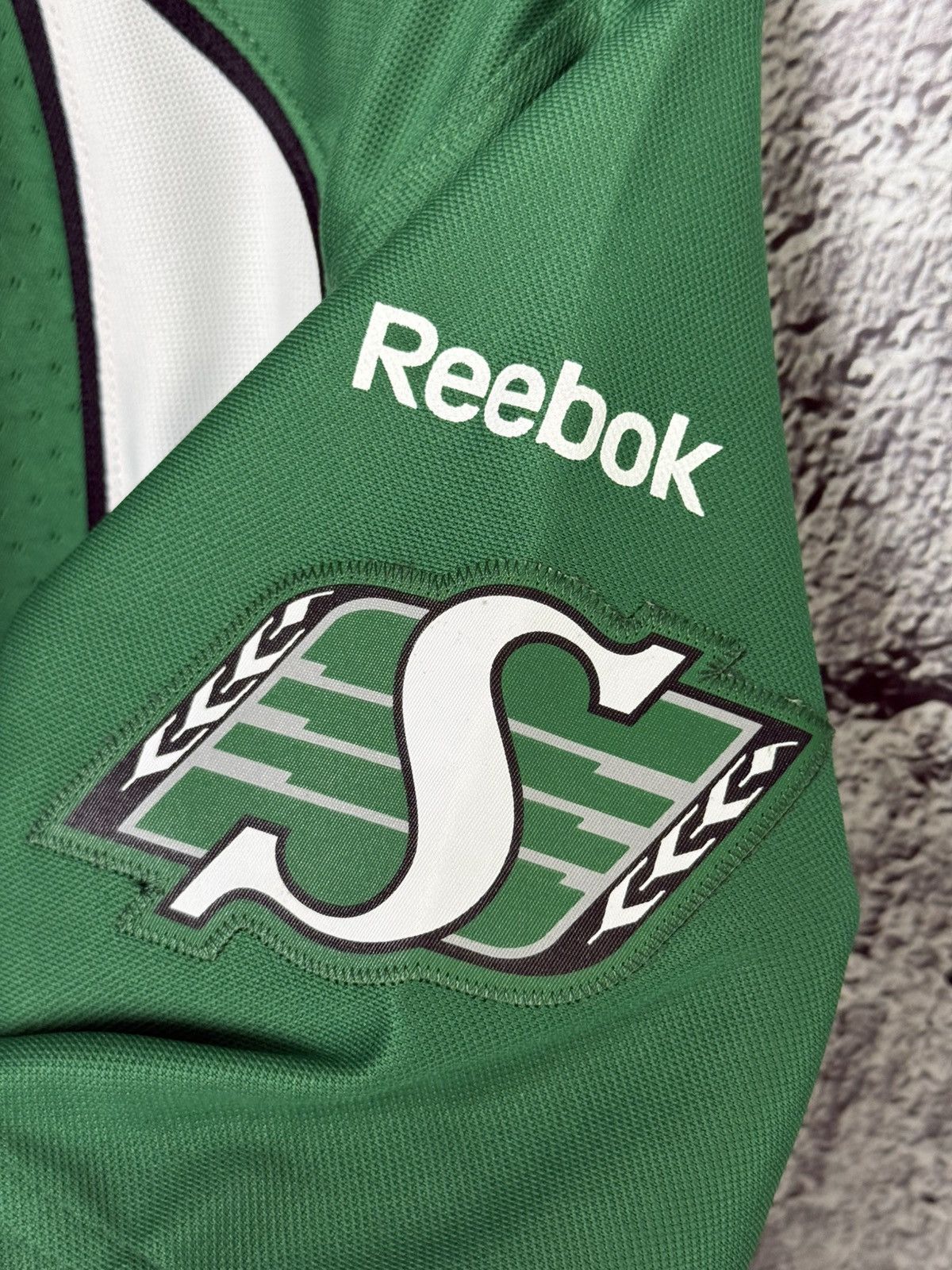 Reebok Reebok CFL Saskatchewan #4 Roughriders Durant Jersey Shirt Size US M / EU 48-50 / 2 - 11 Thumbnail