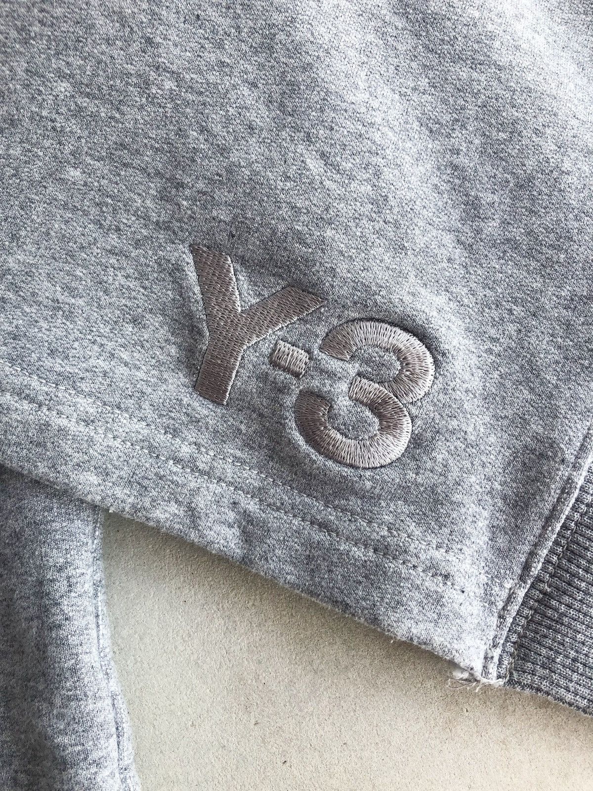 Y-3 Y-3 Yohji Yamamoto x Adidas women’s crop tops sweaters Size L / US 10 / IT 46 - 6 Thumbnail