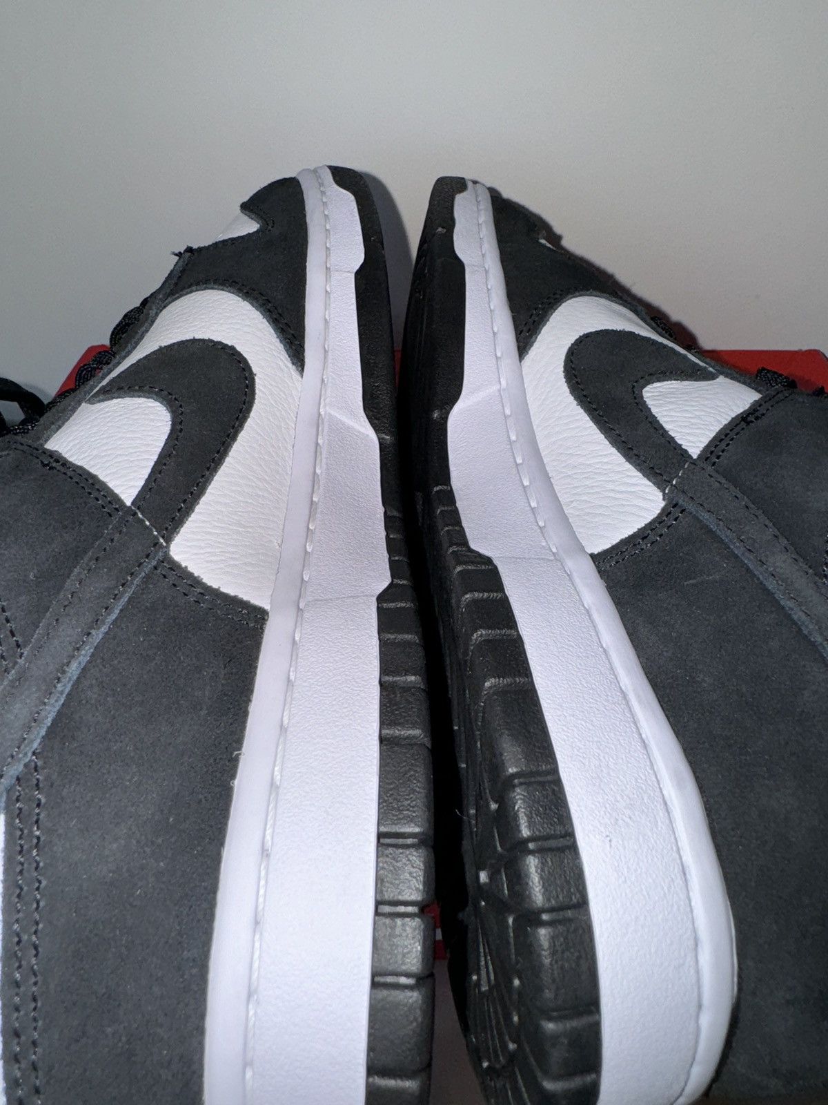 Nike Nike Dunk Low Retro Se Suede Panda 43 EU FQ8249-100 Size US 9.5 / EU 42-43 - 17 Thumbnail