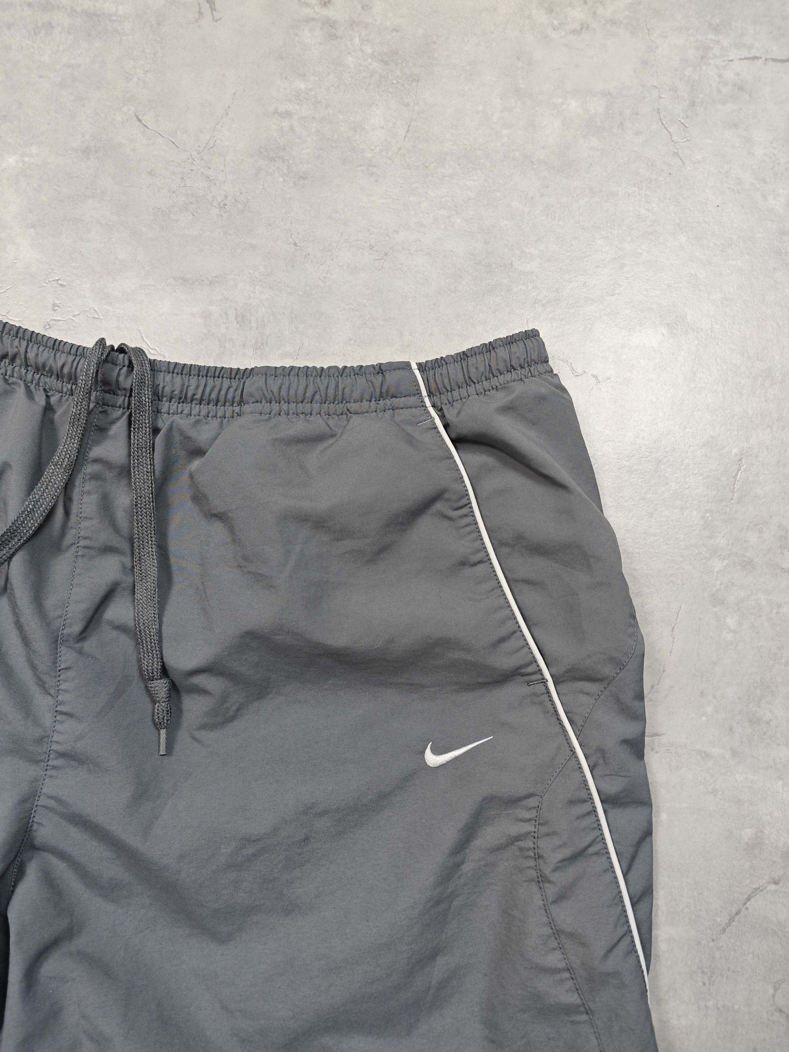 Nike Nike Vintage Shorts Size US 37 - 2 Thumbnail