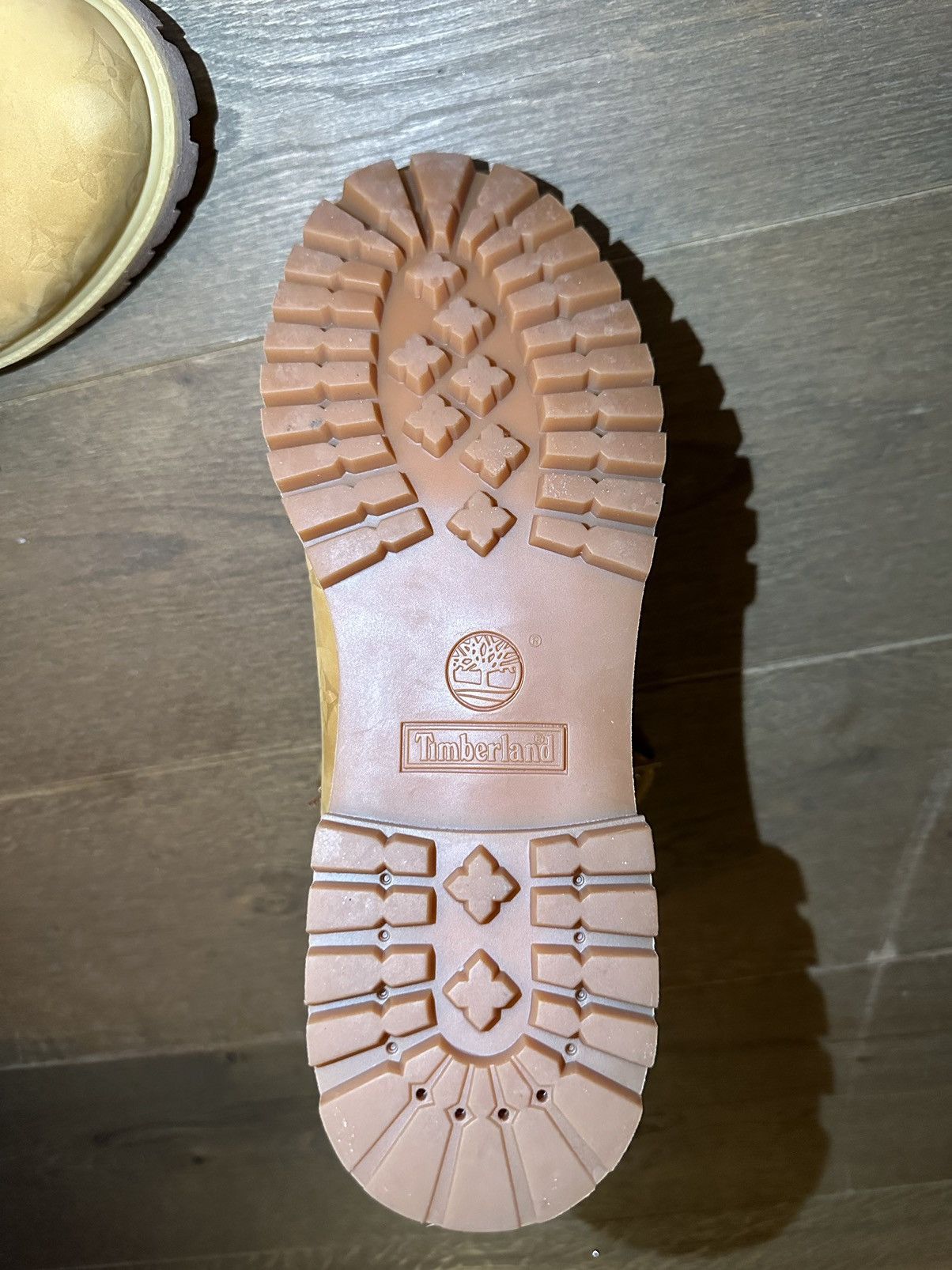 Louis Vuitton × Timberland Louis Vuitton Timberland 6" Ankle Boot Size US 11 / EU 44 - 4 Thumbnail