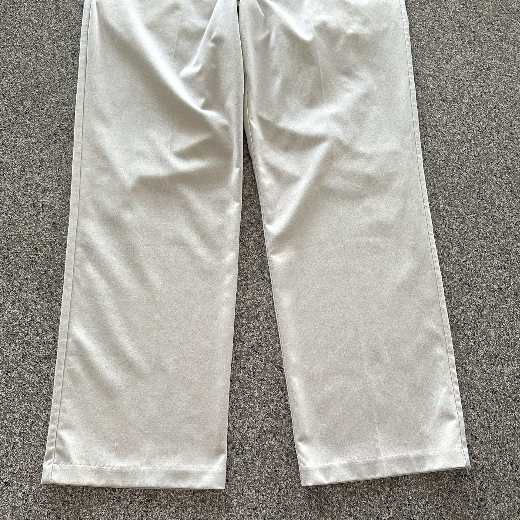 Dockers DOCKERS Pants Mens 38x34 Flat Front Khakis Stretch Relaxed Regular Ivory Solid Front Type: Flat Front Style: Khakis Size US 38 / EU 54 - 3 Thumbnail