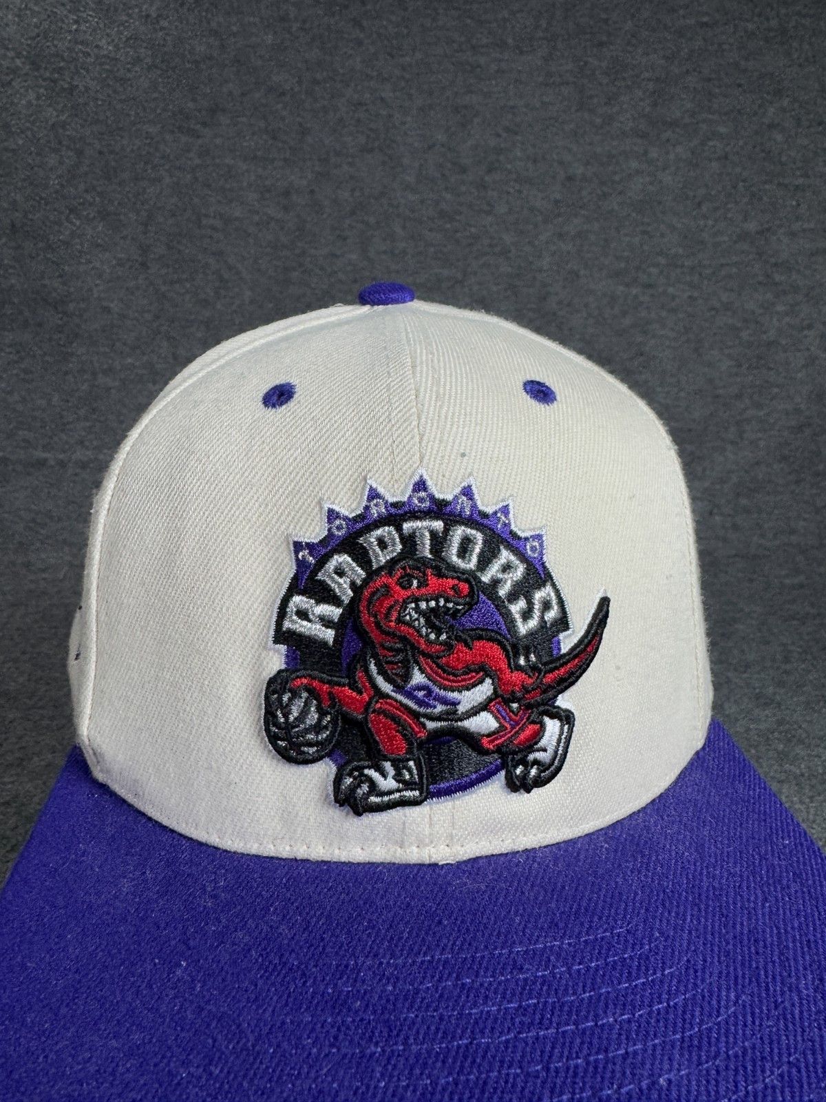 NBA Vintage Toronto Raptors Mitchell & Ness Fitted Hat 7 1/4 Size ONE SIZE - 3 Thumbnail