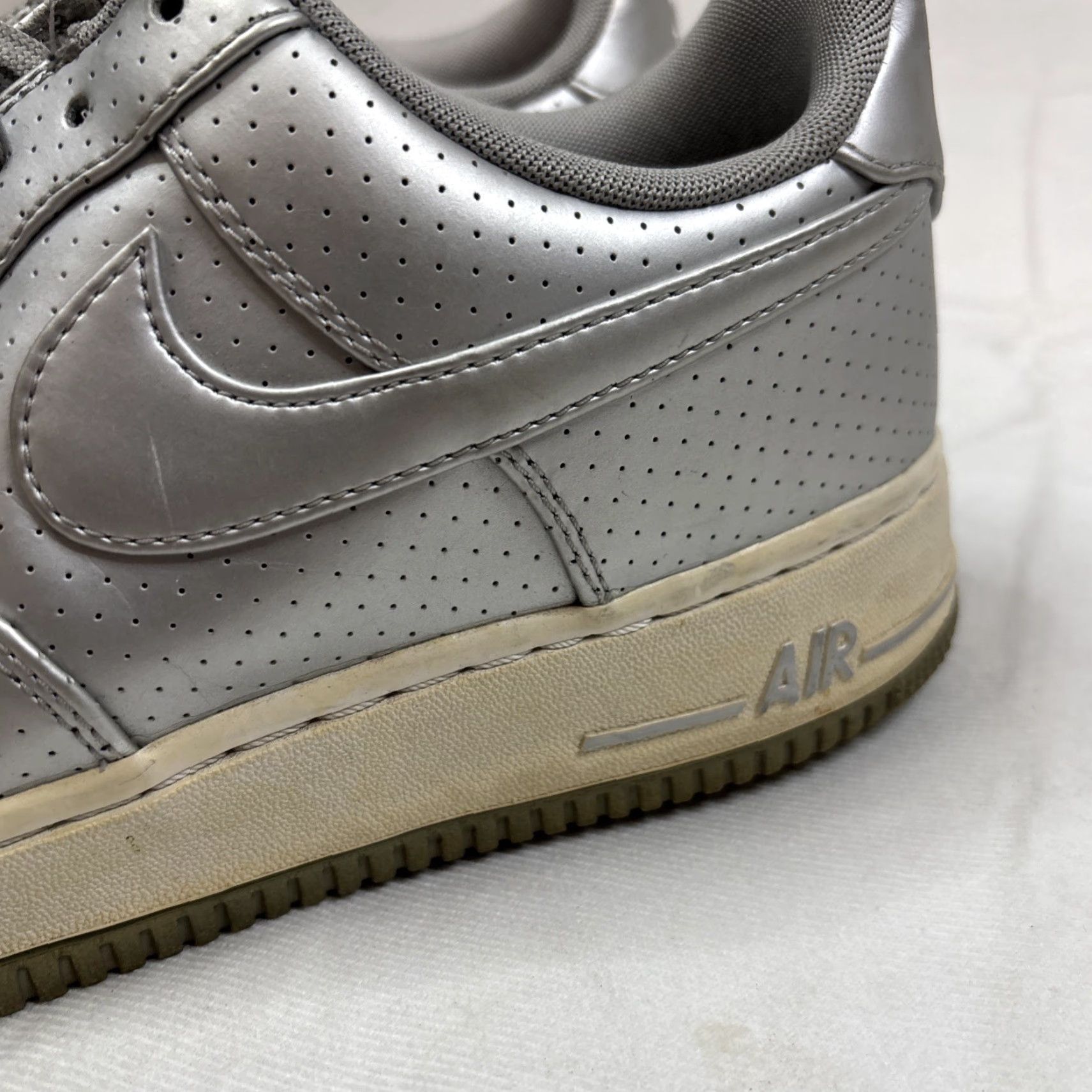 Nike Nike Air Force 1 Low 16 Metallic Silver OVO 2016 NBA All Star Men 10 Sneakers Shoes Size US 10 / EU 43 - 2 Thumbnail