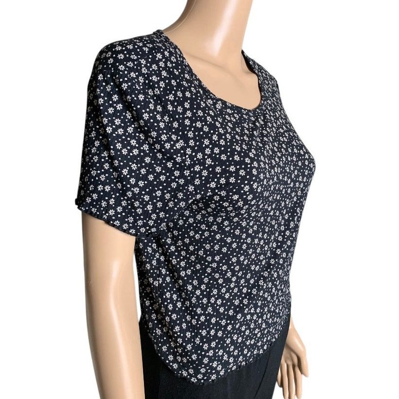 American Eagle Outfitters AMERICAN EAGLE Soft & Sexy Black Floral Crop Top Women Large Size L / US 10 / IT 46 - 3 Thumbnail