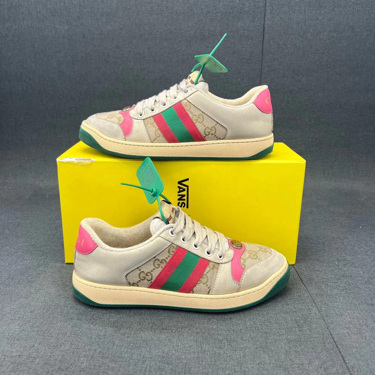 Gucci Gucci Rhyton ebony pink 36 sneaker with box like new Size US 6 / IT 36 - 2 Thumbnail