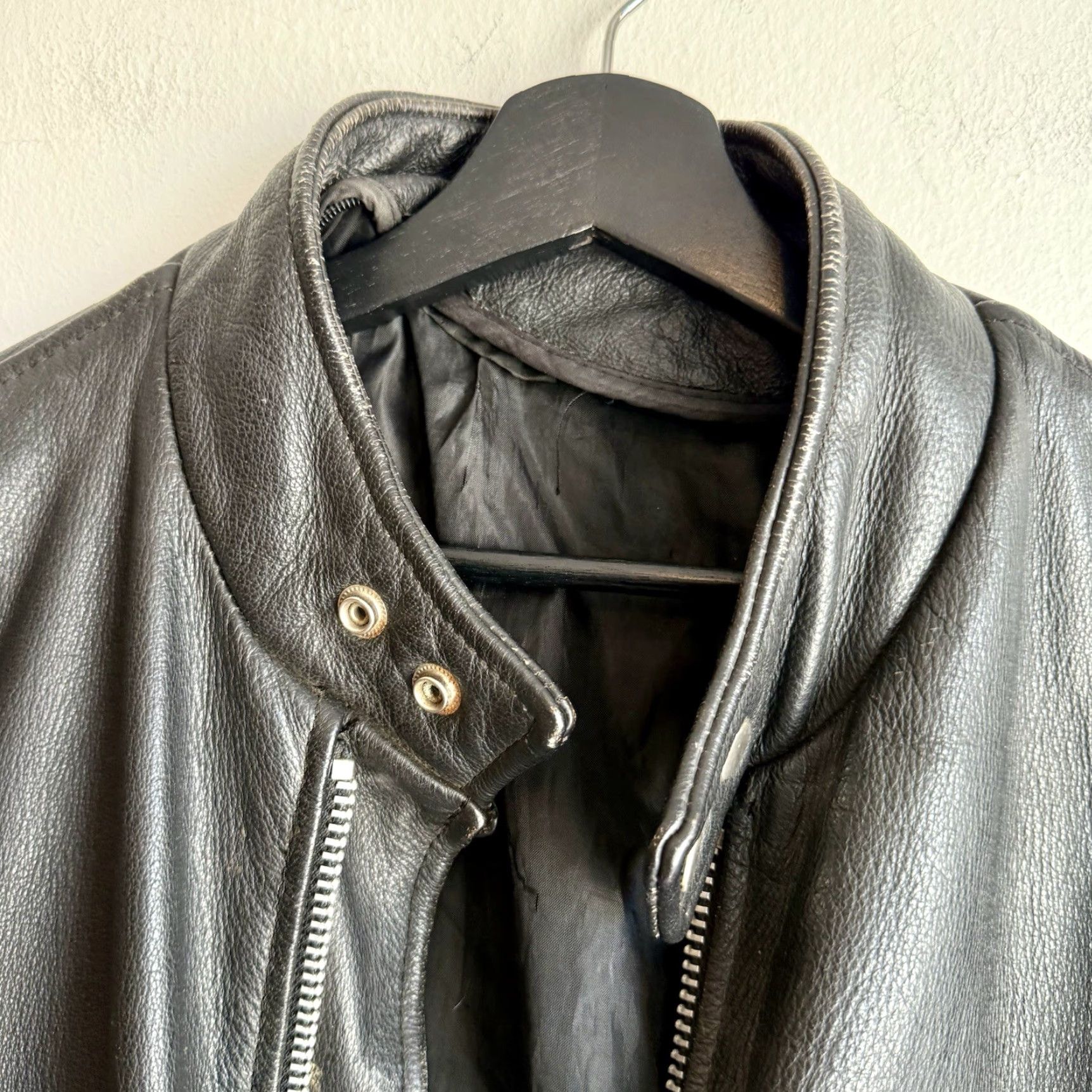 Vintage VINTAGE 1960s Leather Cafe Racer Motorcycle Jacket Near Mint XXL Size 46 2XL YKK Zippers Leather Cafe Racer Jacket Mens Western? Size US XXL / EU 58 / 5 - 2 Thumbnail