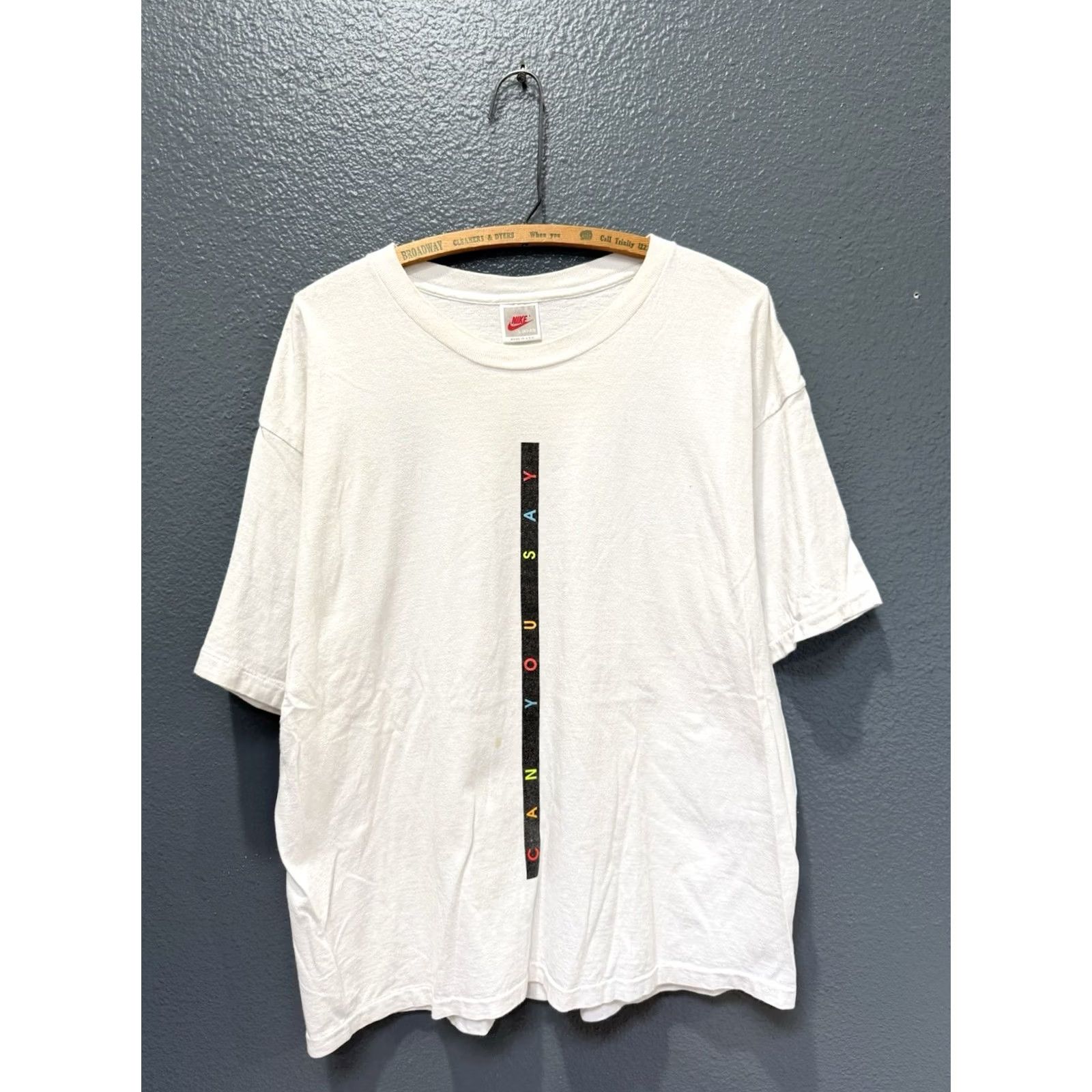 Nike VINTAGE Nike Swoosh Tee Shirt White Cotton T-Shirt 90s Size L Mens USA Size US L / EU 52-54 / 3 - 5 Thumbnail