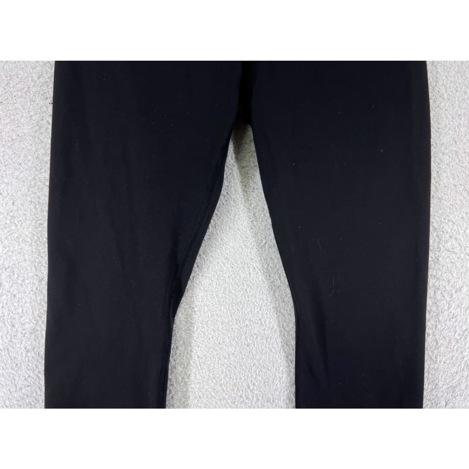 Lululemon Lululemon Leggings Womens 6 Black Gray High Rise Pockets Activewear Yoga Cross Training Dance 19in Inseam Womens Size 28" / US 6 / IT 42 - 4 Thumbnail
