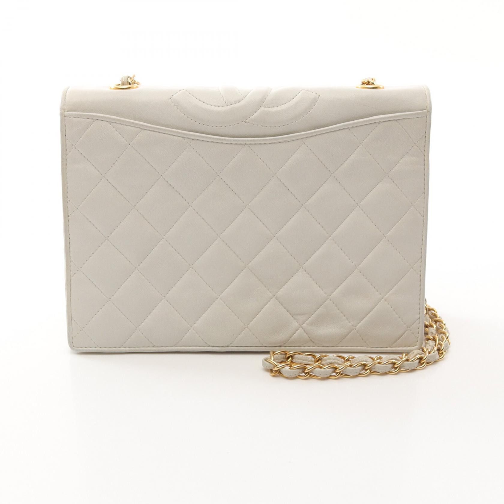 Chanel Chanel Matelasse Lambskin Shoulder Bag Leather Shoulder Bag in White, Women's