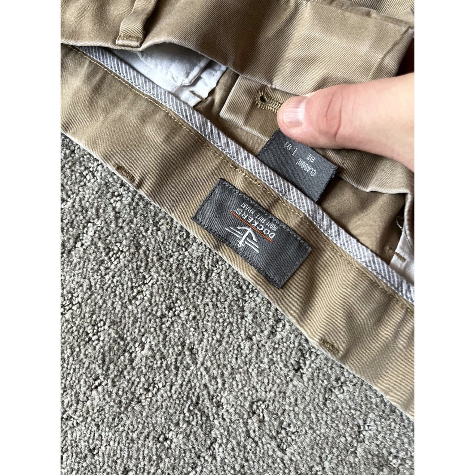 Dockers DOCKERS Pants Chinos Flat Front Classic Fit Beige 36x29 Men Regular 100% cotton Khaki Beige Solid Vintage? No. Size US 36 / EU 52 - 5 Thumbnail