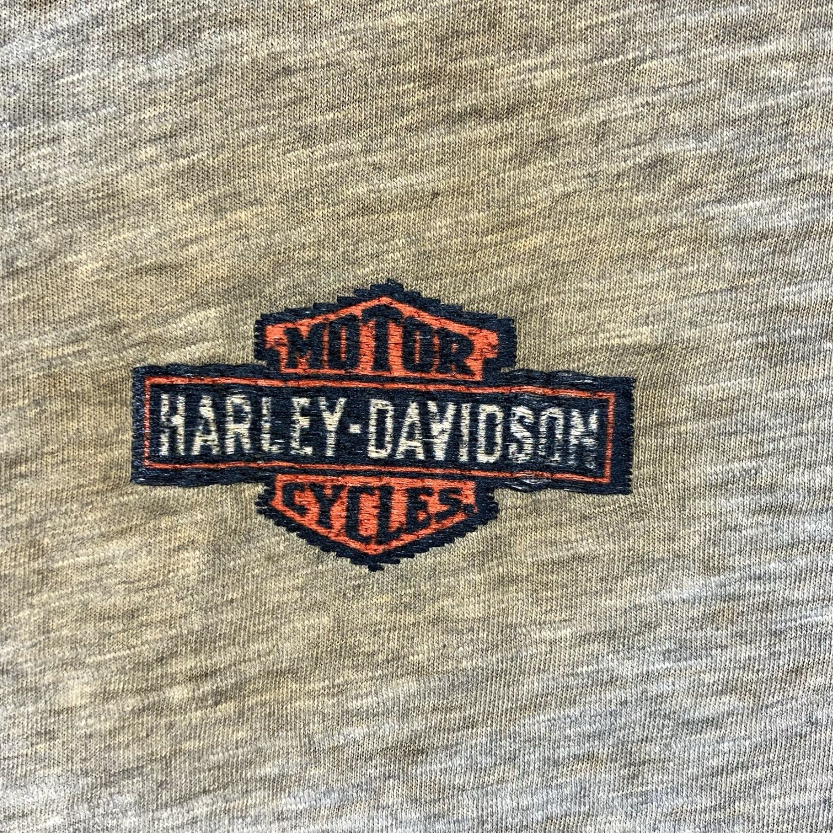 Harley Davidson VINTAGE Harley-Davidson T Shirt Mens 2XL Beige Short Sleeve Crew Neck Embroidered Logo Geometric Breathable Lightweight Retro Rustic Look Size US XXL / EU 58 / 5 - 4 Thumbnail