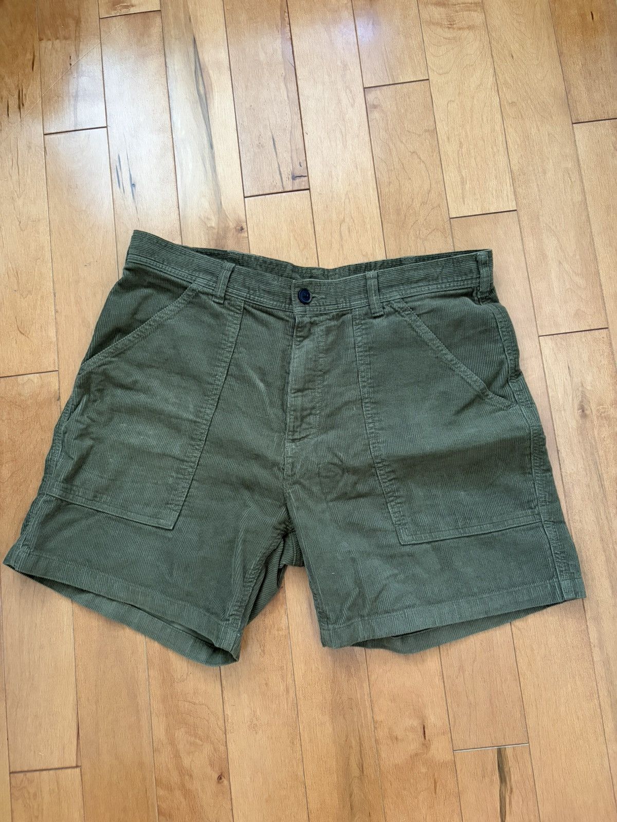 Patagonia Patagonia corduroy fatigue shorts Size US 34 / EU 50 - 1 Thumbnail