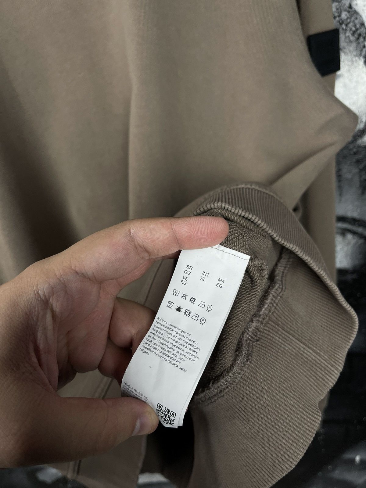 Hugo Boss Hugo Boss Light Brown Basic Sweatshirt Men’s Size XL Size US XL / EU 56 / 4 - 9 Thumbnail