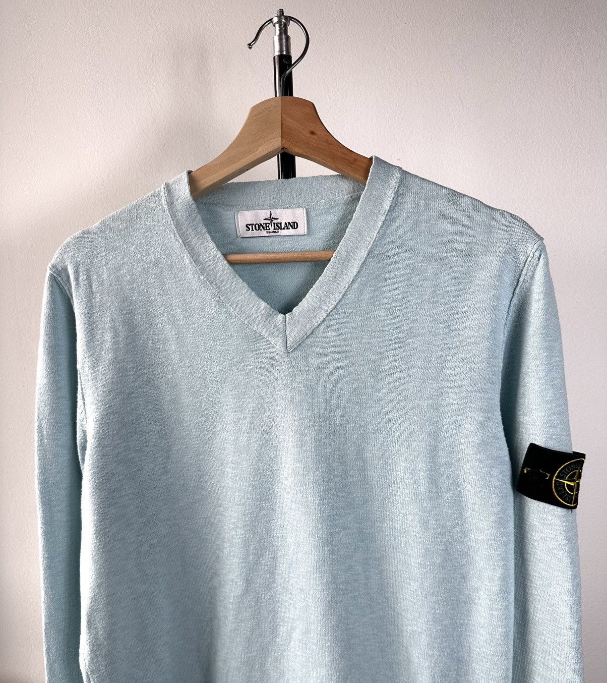 Stone Island Stone Island V-neck Knit Sweater Blue Patch Pullover Size US M / EU 48-50 / 2 - 2 Thumbnail