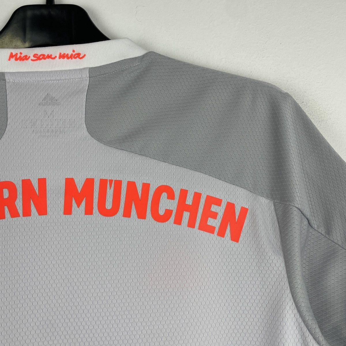 Adidas Bayern Munich Away Adidas Jersey Shirt Men 2020/2021 Size US M / EU 48-50 / 2 - 14 Thumbnail