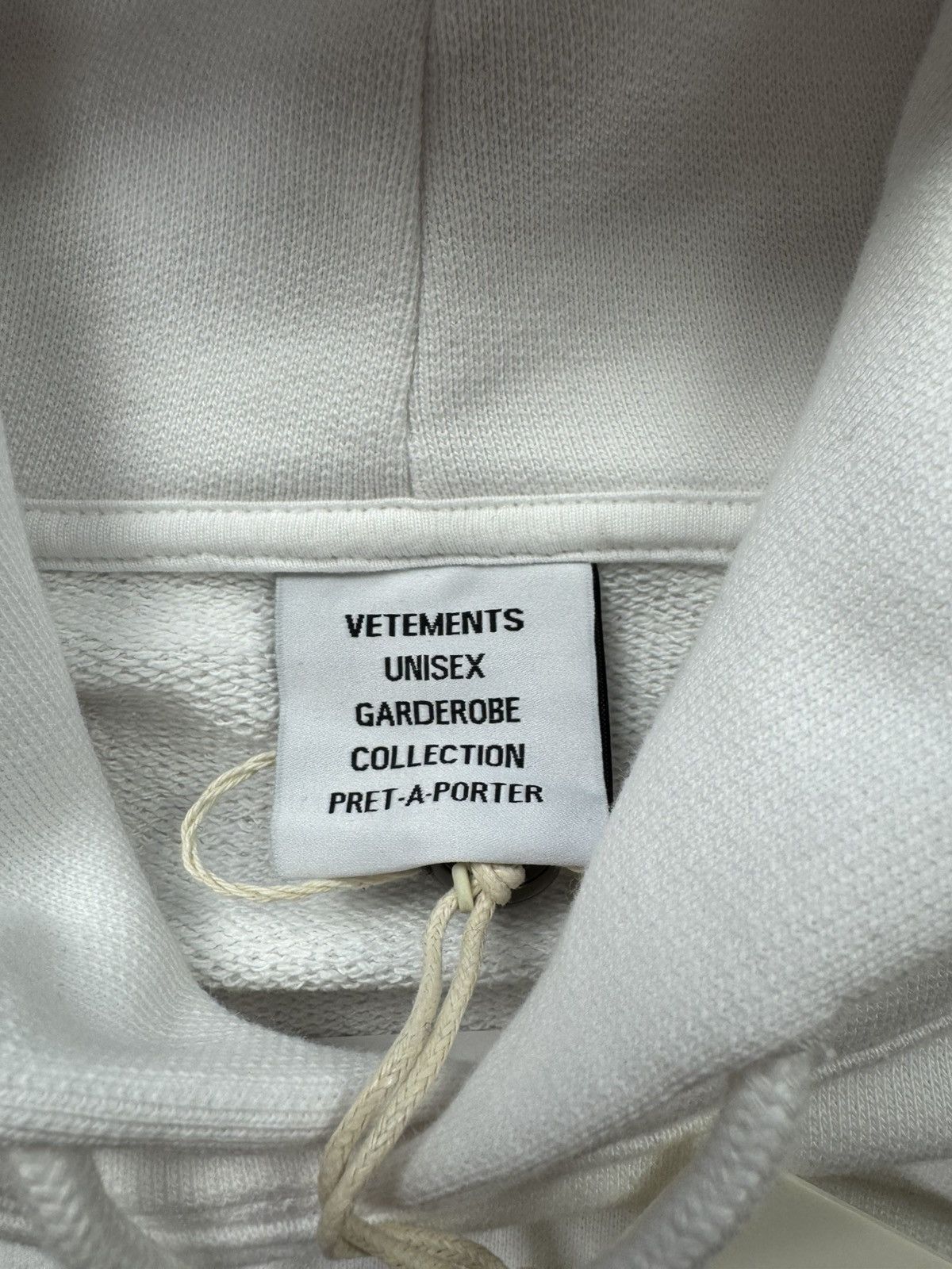 Vetements Vetements Limited Edition Logo Oversize Hoodie Size US L / EU 52-54 / 3 - 5 Thumbnail