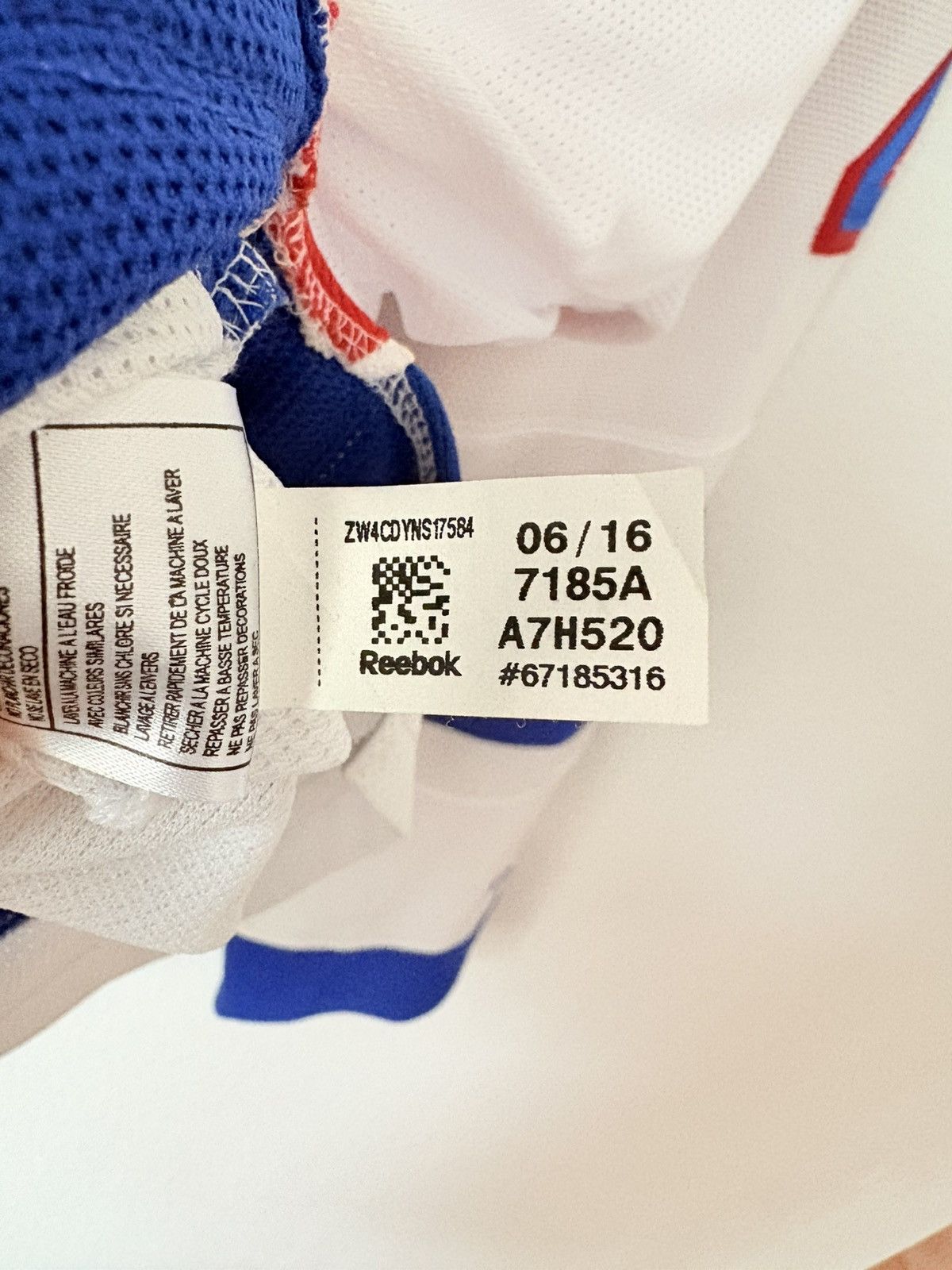 Reebok Reebok Authentic 2016 CHRIS KREIDER NEW YORK RANGERS jersey Size US L / EU 52-54 / 3 - 12 Thumbnail