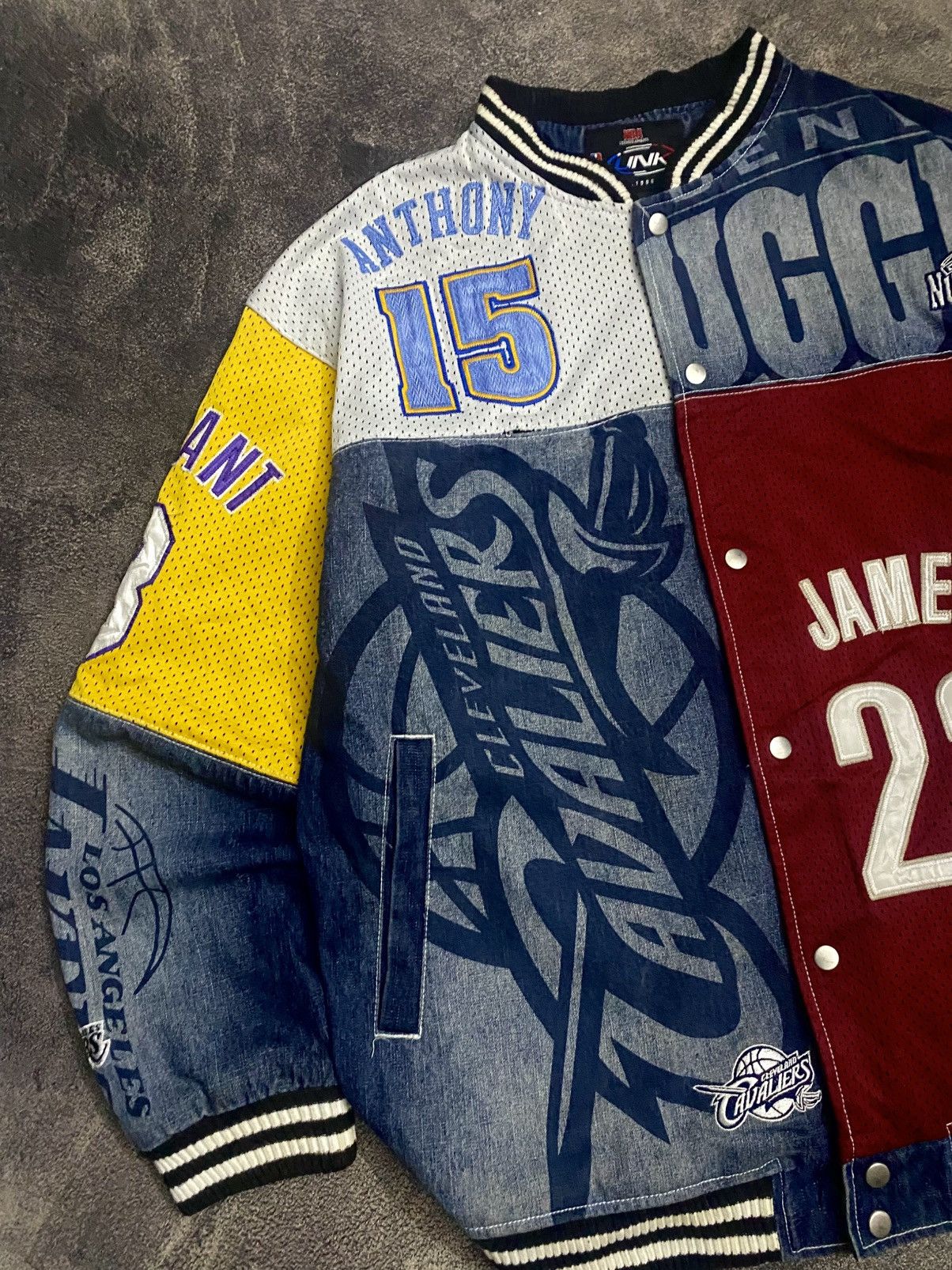 NBA × Vintage NBA Lebron James Multi Team patch Size US XL / EU 56 / 4 - 4 Thumbnail