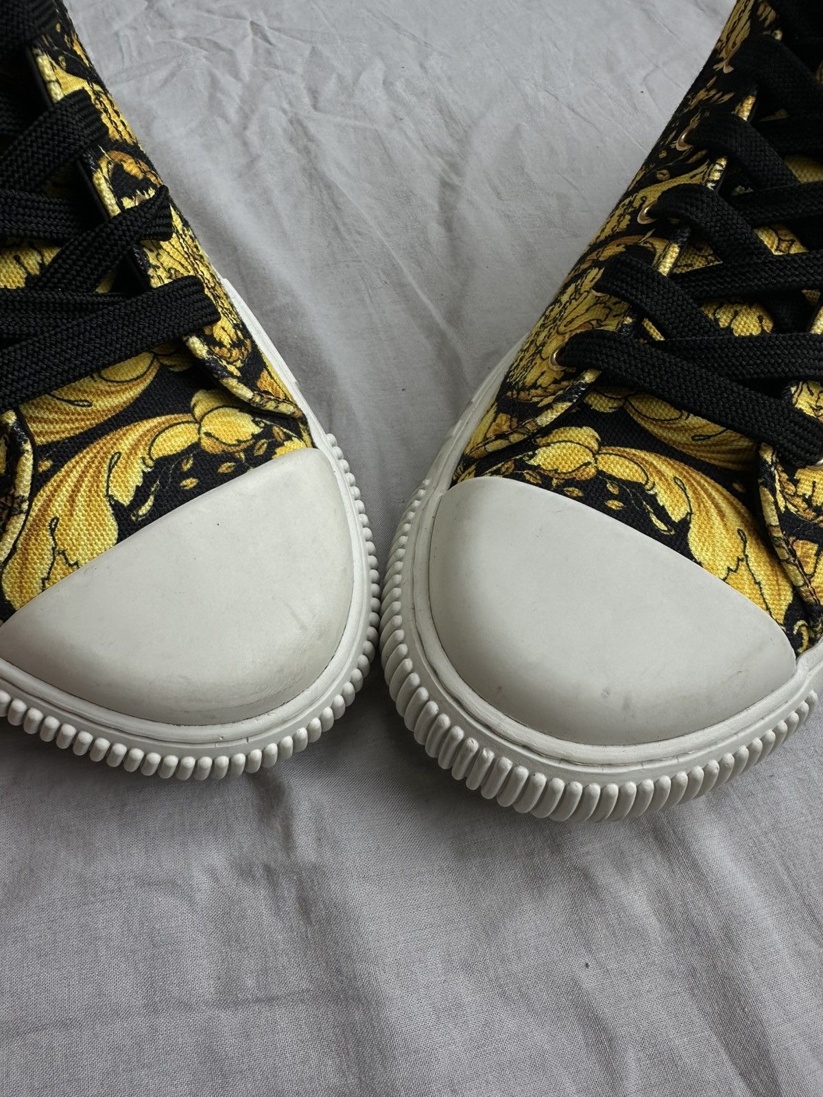 Versace Versace High Top Sneakers Size US 12 / EU 45 - 7 Thumbnail