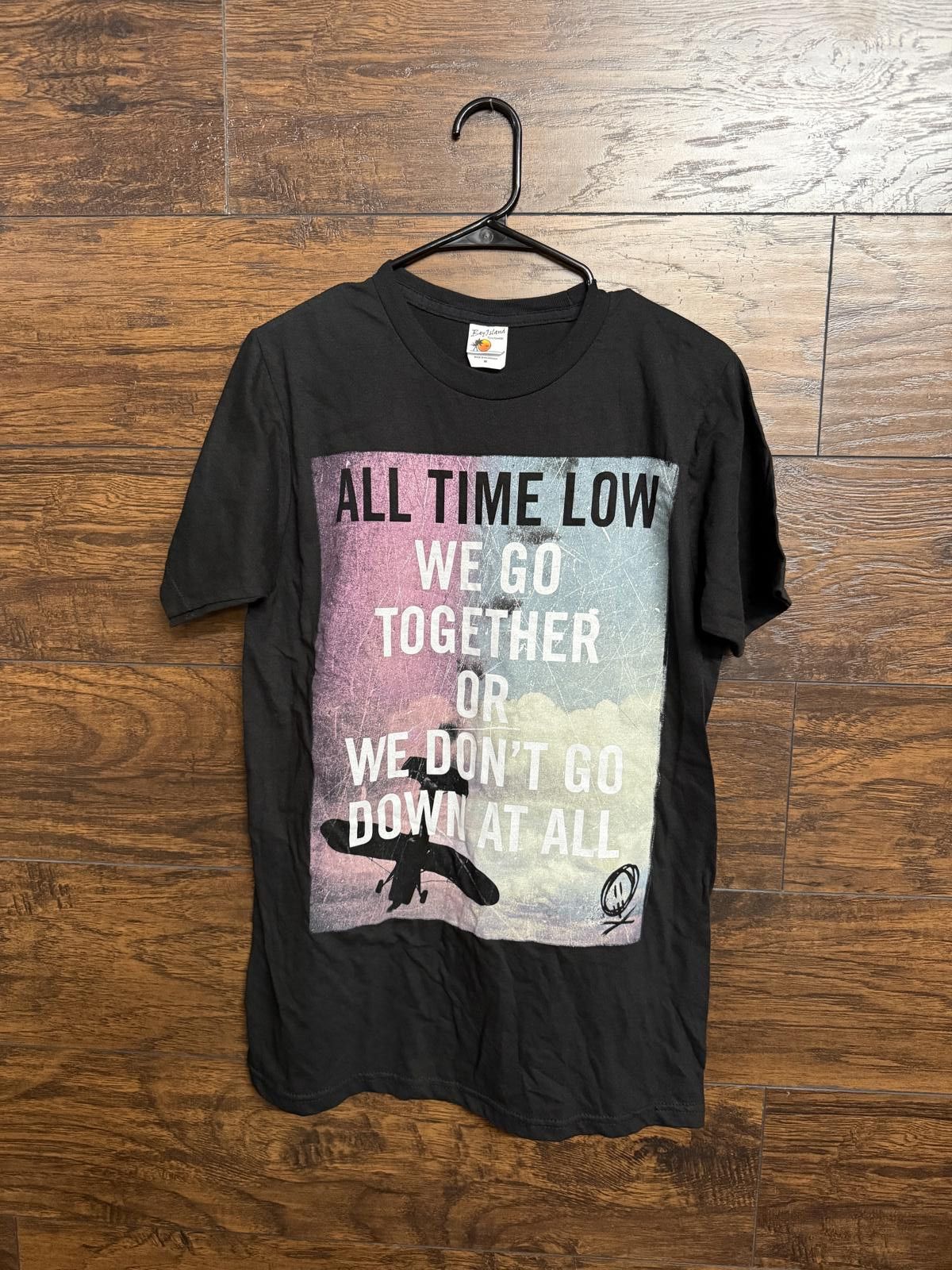 Designer All Time Low Band T-shirt A Love Like War Don't Panic Tee -M Size US M / EU 48-50 / 2 - 1 Thumbnail