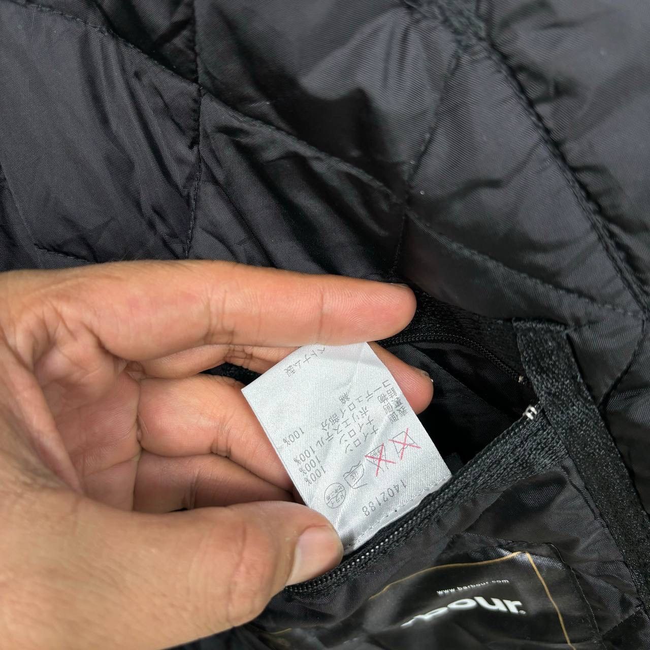 Barbour Barbour Liddesdale Quilted Jacket Black Corduroy L Large Size US L / EU 52-54 / 3 - 6 Thumbnail
