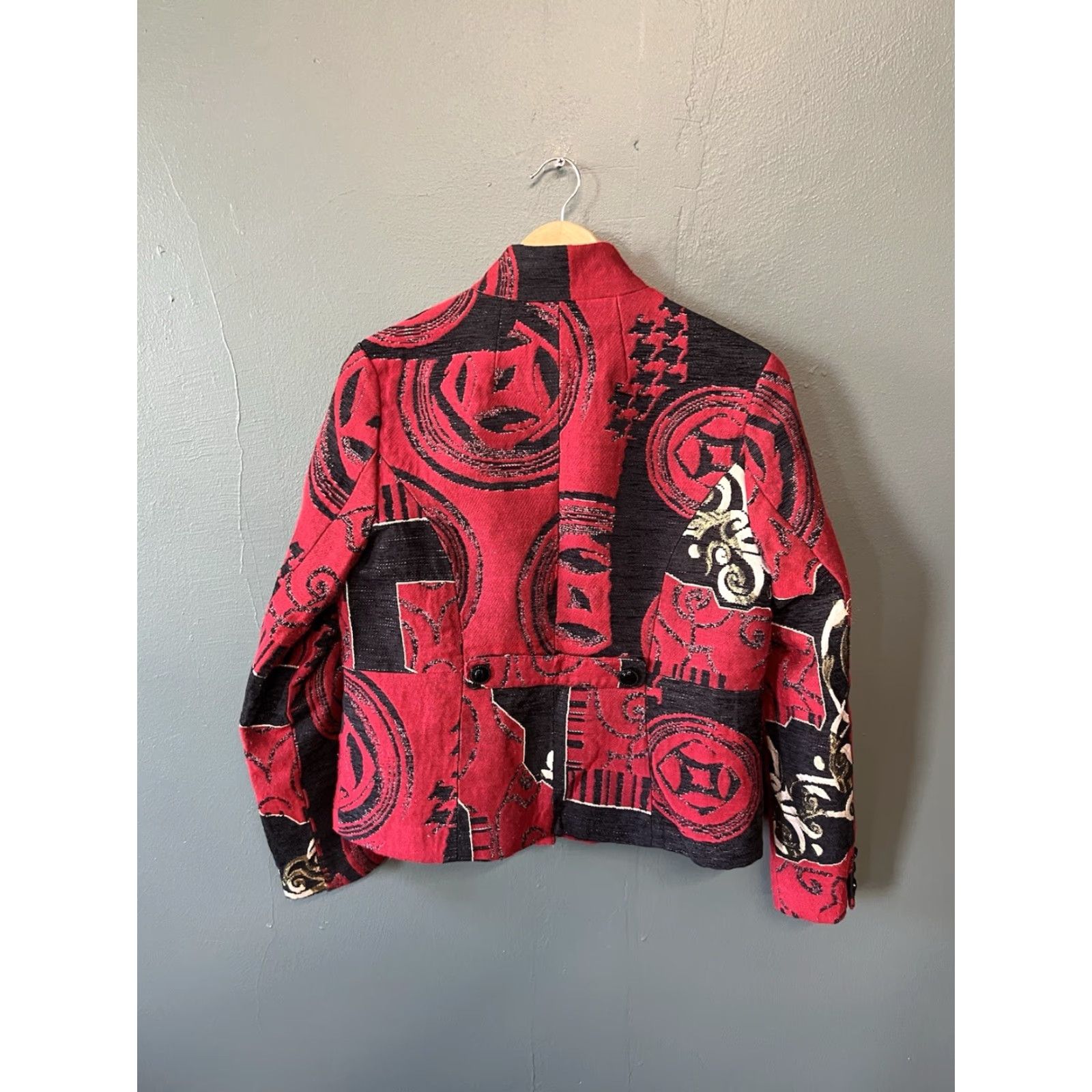 Vintage Vintage Chicos Women’s Red Acrylic Button-Up Blazer Jacket Size 0 User: Vintage Chicos Women’s Red Acrylic Button-Up Blazer Jacket Size 0 Size XS / US 0-2 / IT 36-38 - 2 Thumbnail