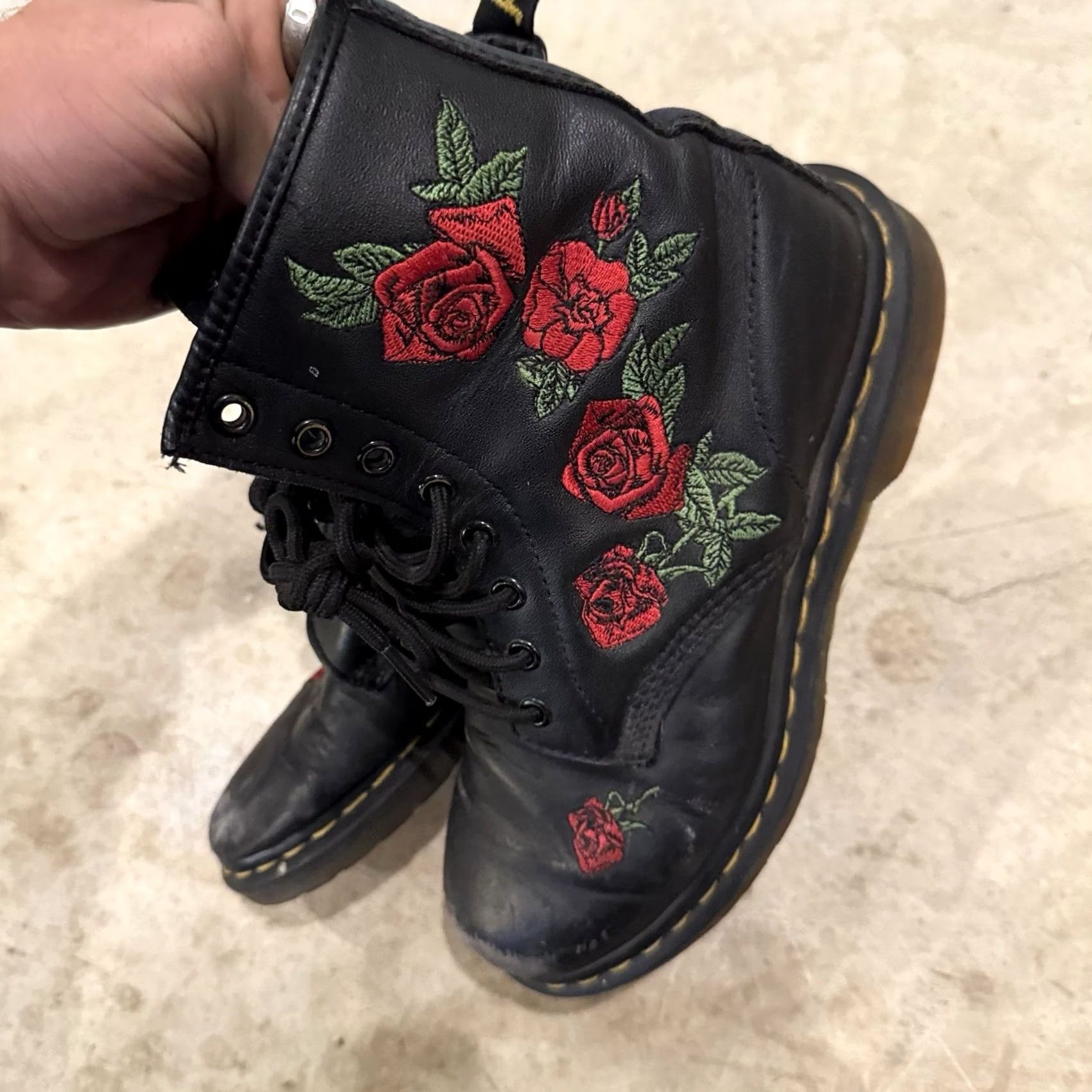Dr. Martens Dr. Martens 1460 Vonda EMBROIDERED Red Rose Flower Combat Boot Size 7 Black GOTH WOMEN Boots Size US 7 / IT 37 - 4 Thumbnail