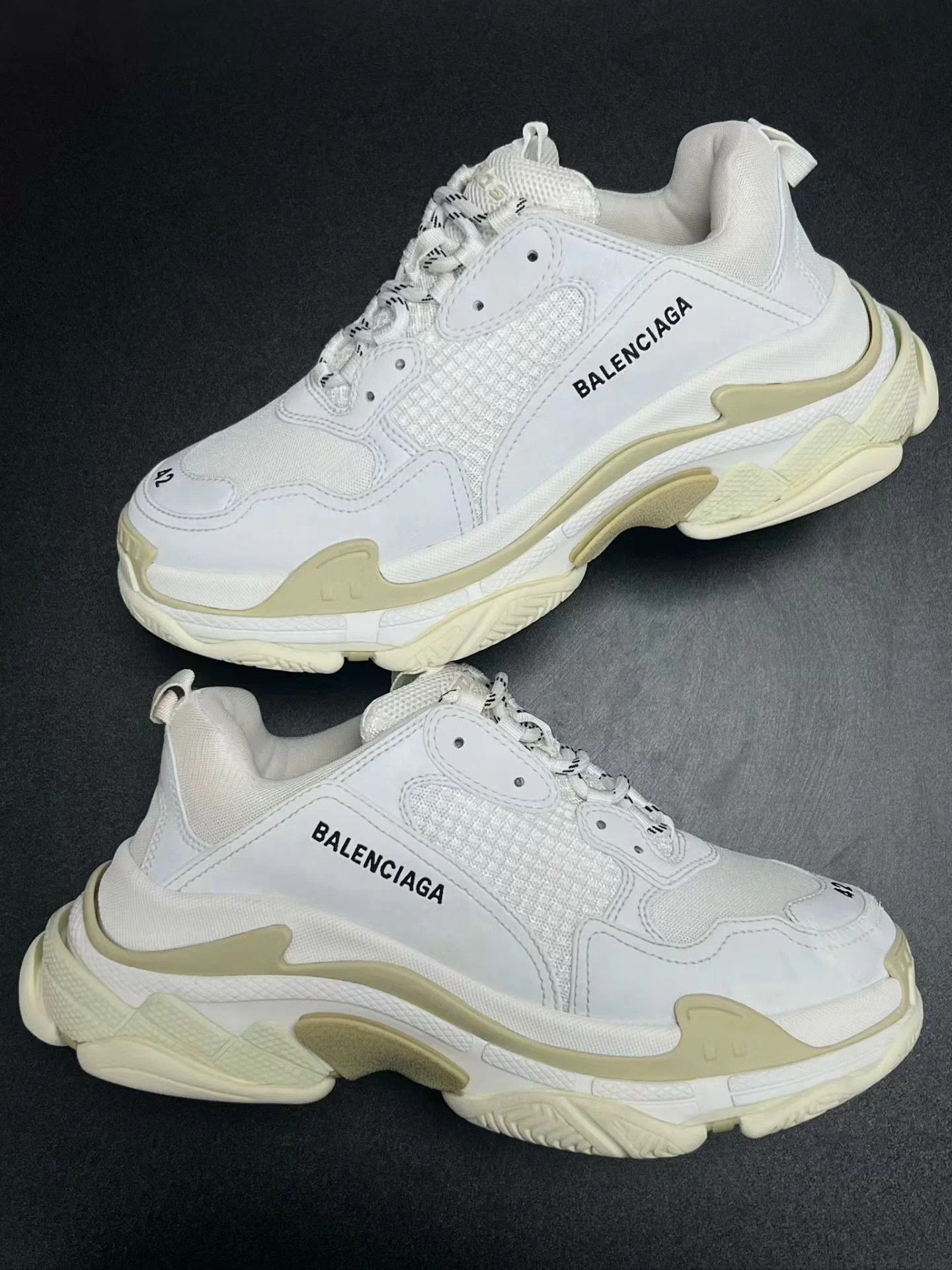 Balenciaga Balenciaga Triple S white brown 42 Worn Once Size US 9 / EU 42 - 5 Thumbnail