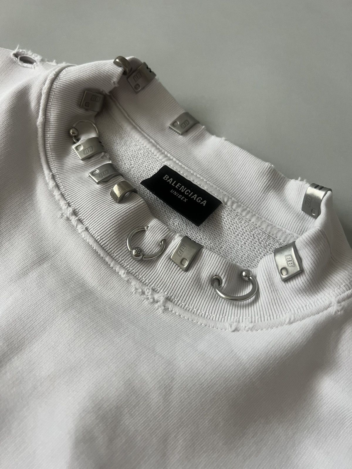Balenciaga Balenciaga Pierced Sweatshirt Size US S / EU 44-46 / 1 - 9 Thumbnail